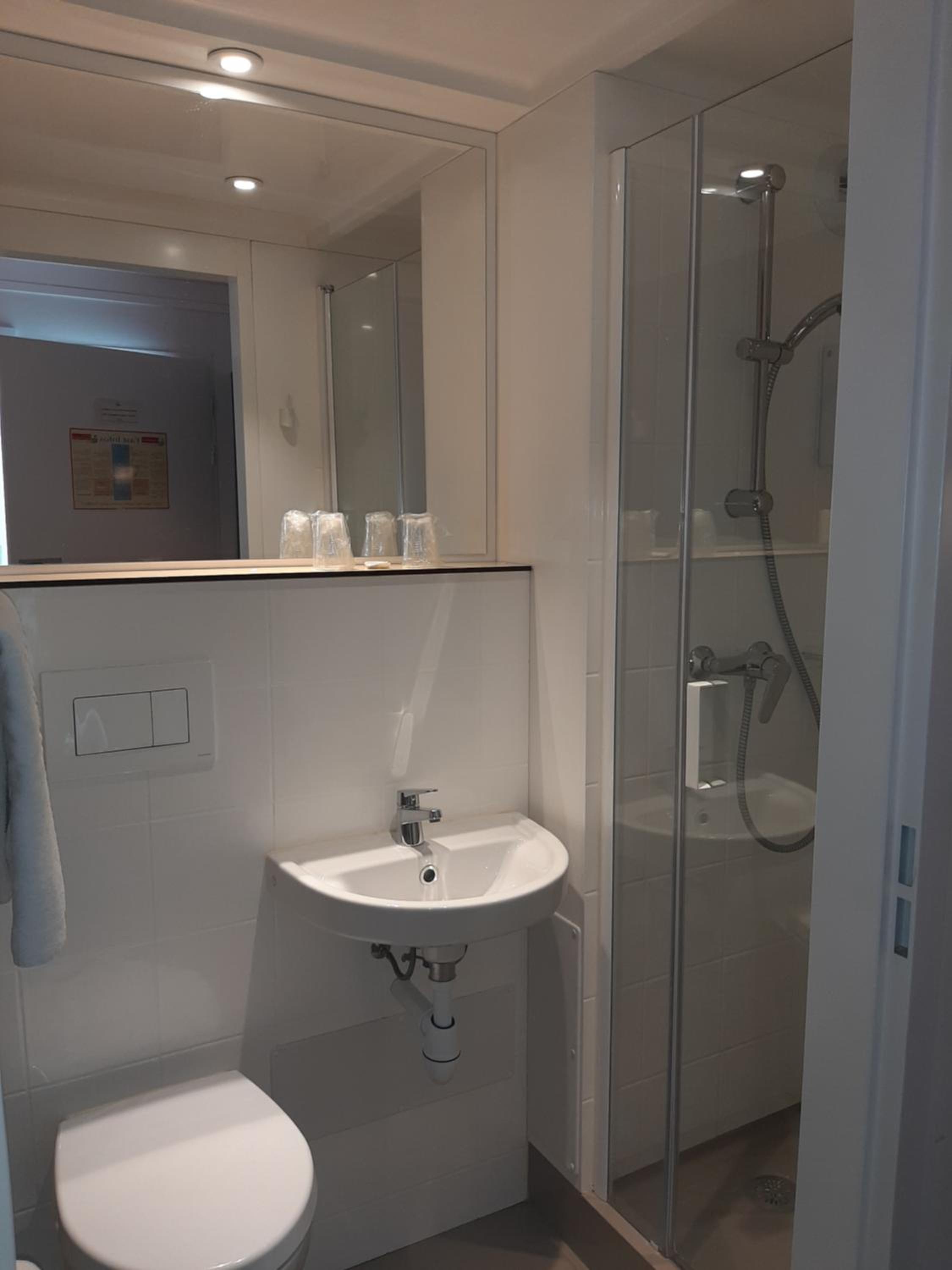 Double Room - Photo 4