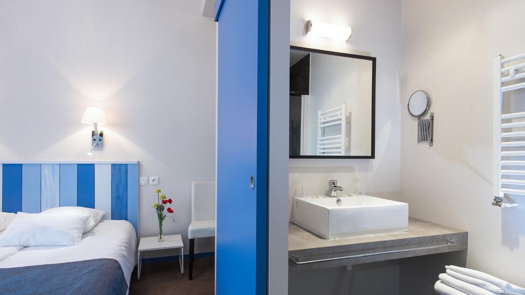 Double Room with Patio photo 2