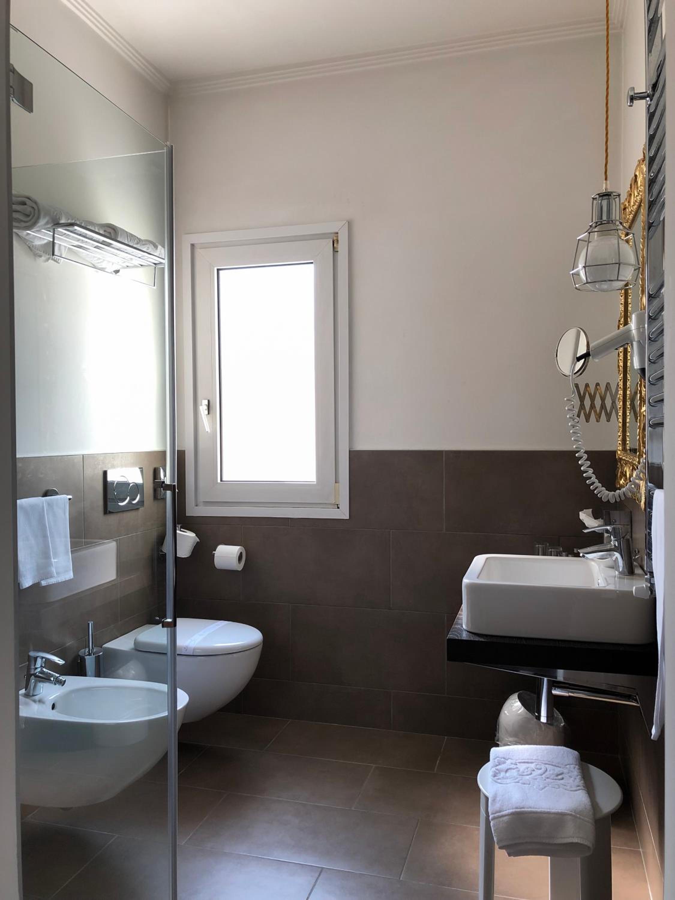 Superior Double Room - Photo 7