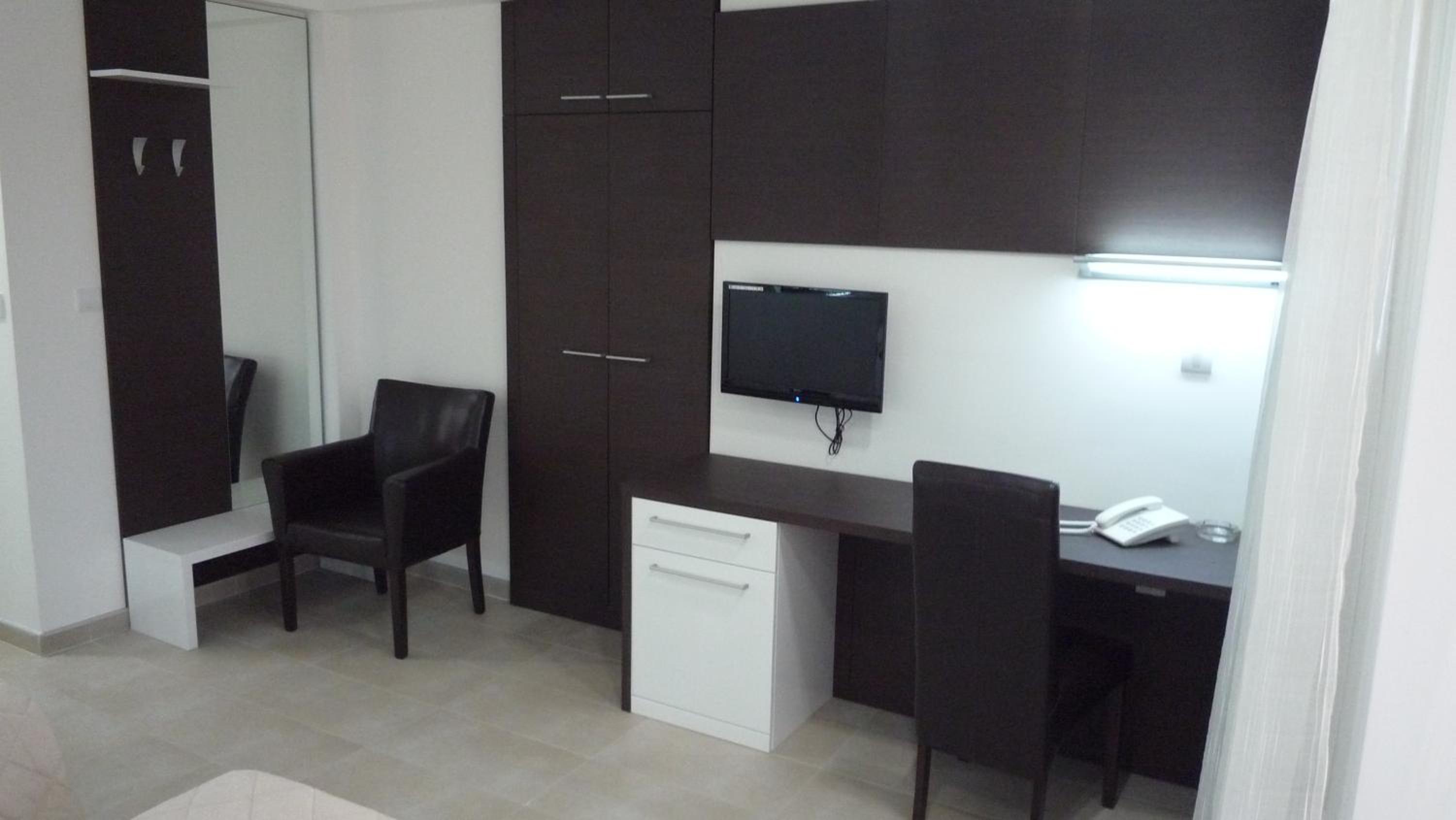 Single Room photo 3