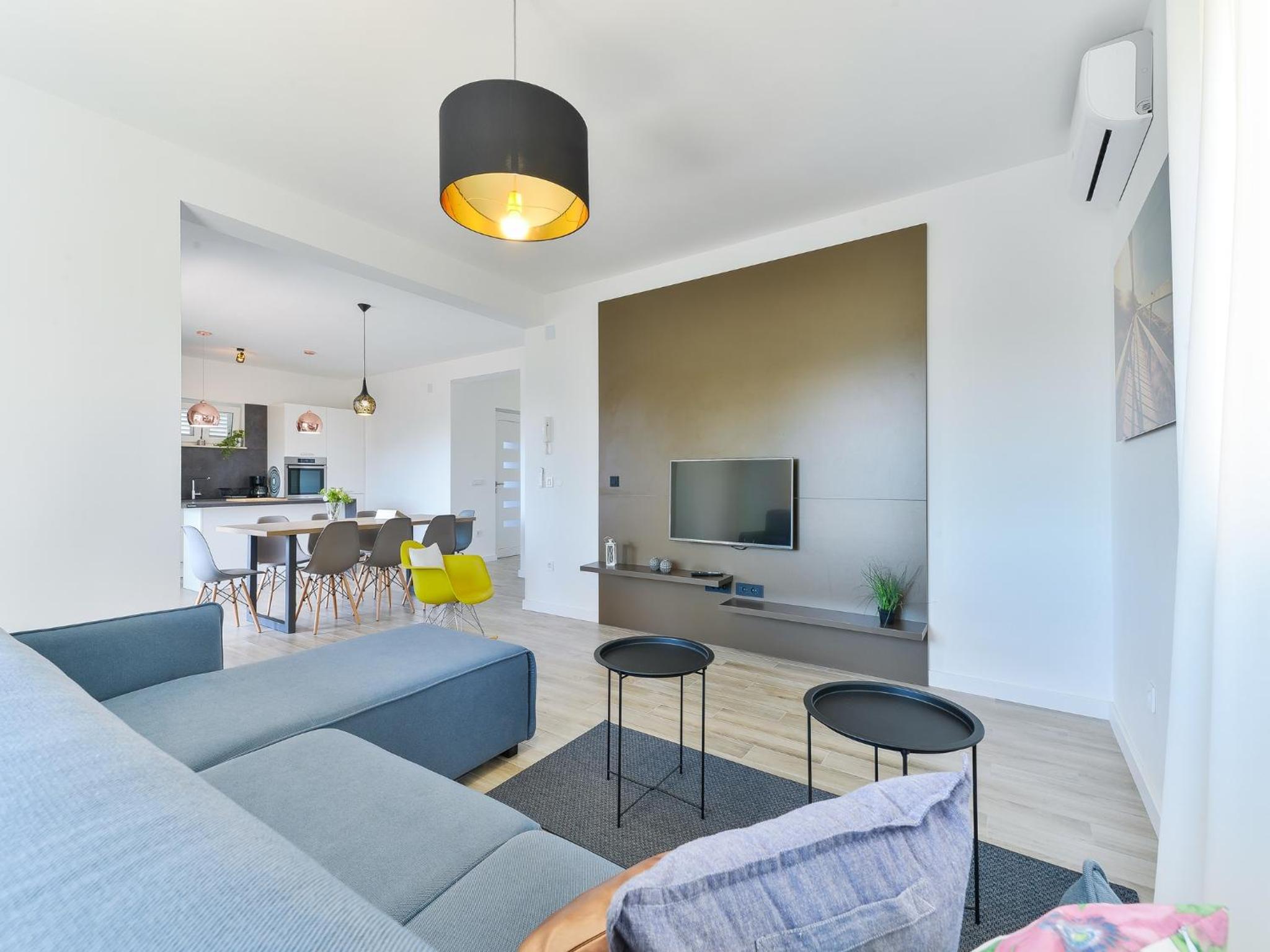 Three-Bedroom House photo 2