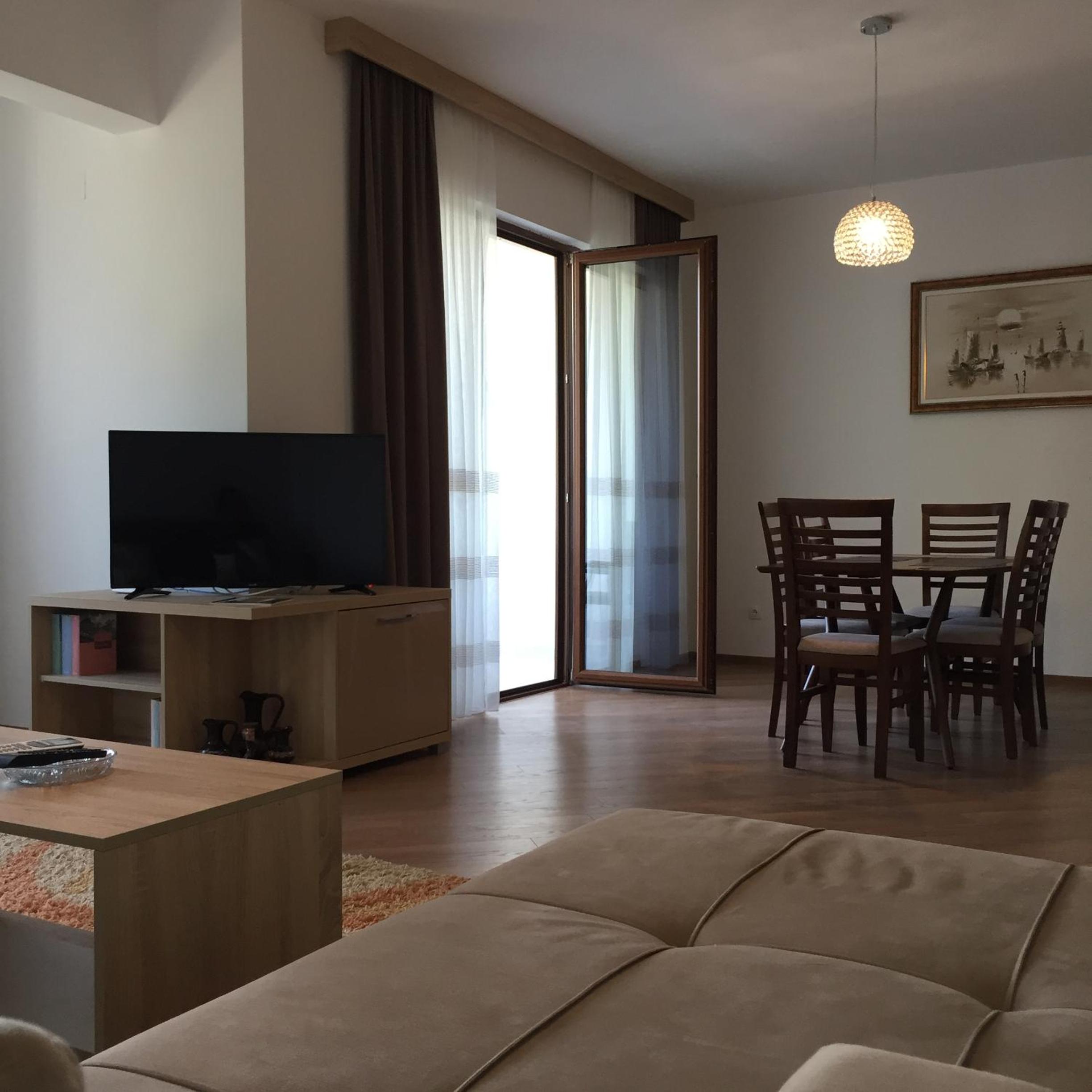 Apartment - Ground Floor photo 2