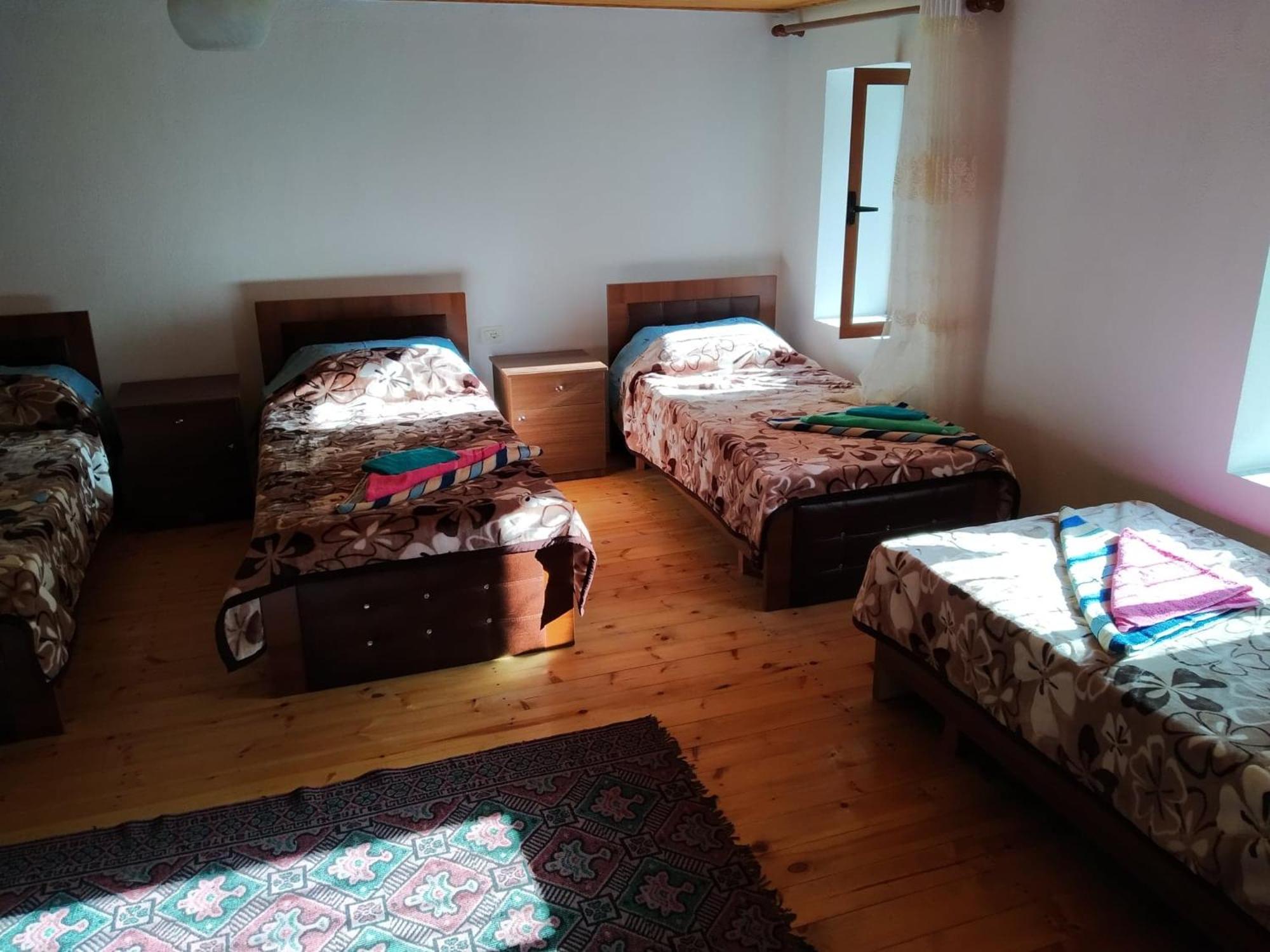 Bed in 4-Bed Dormitory Room photo 3