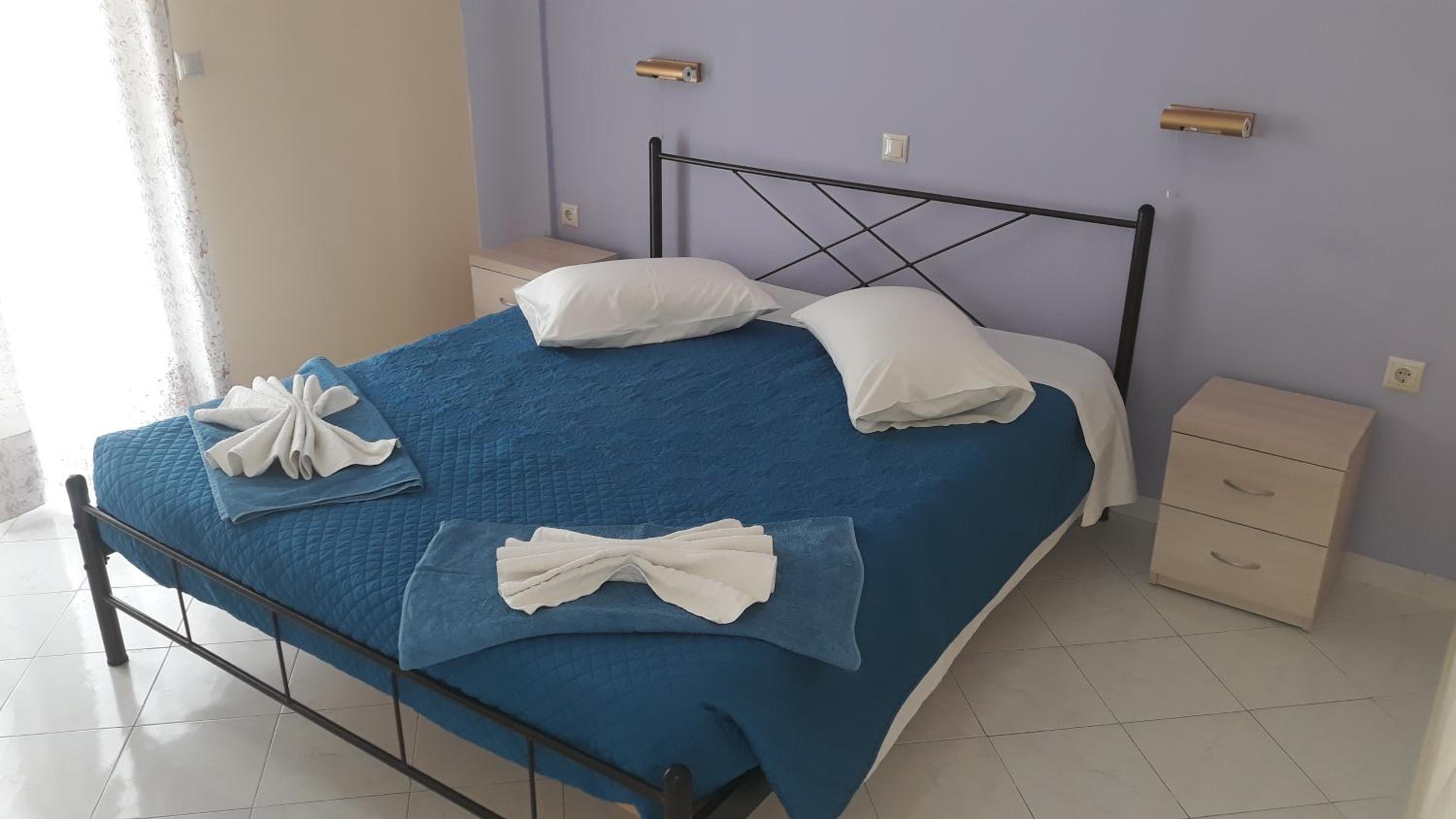 Deluxe Two-Bedroom Apartment (4 Adults)