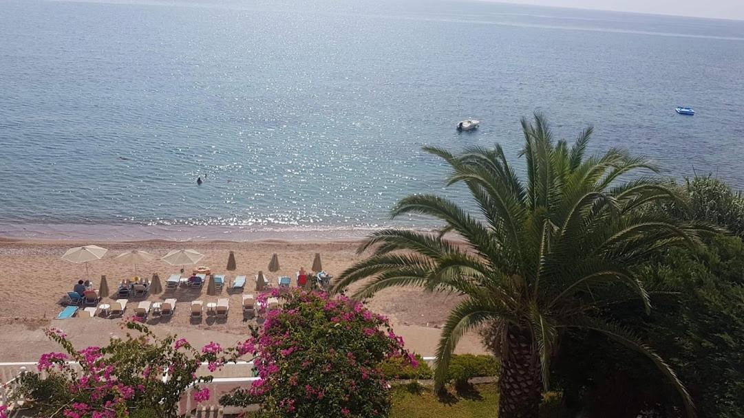 Apartment with Sea View photo 2