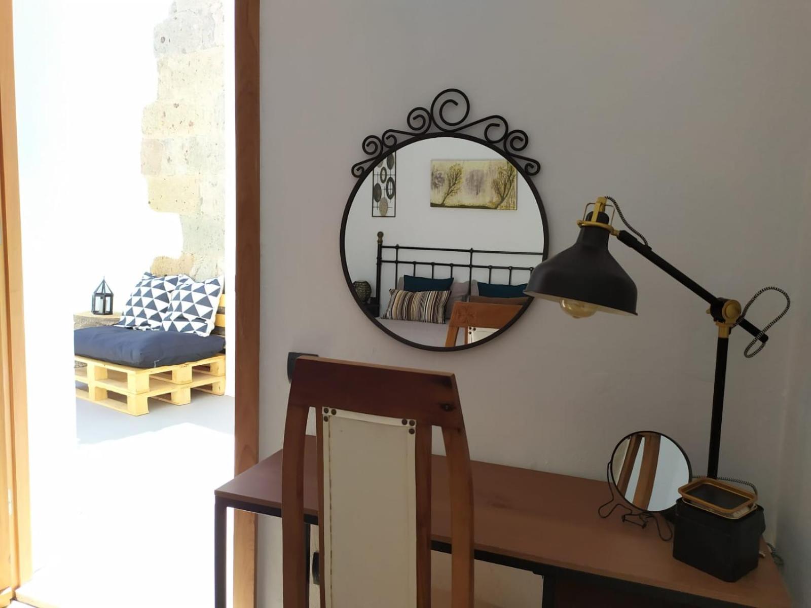 One-Bedroom House - Photo 21
