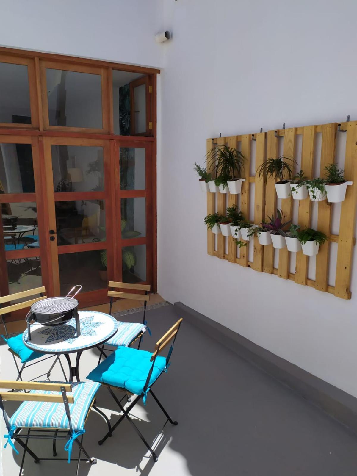 One-Bedroom House - Photo 6