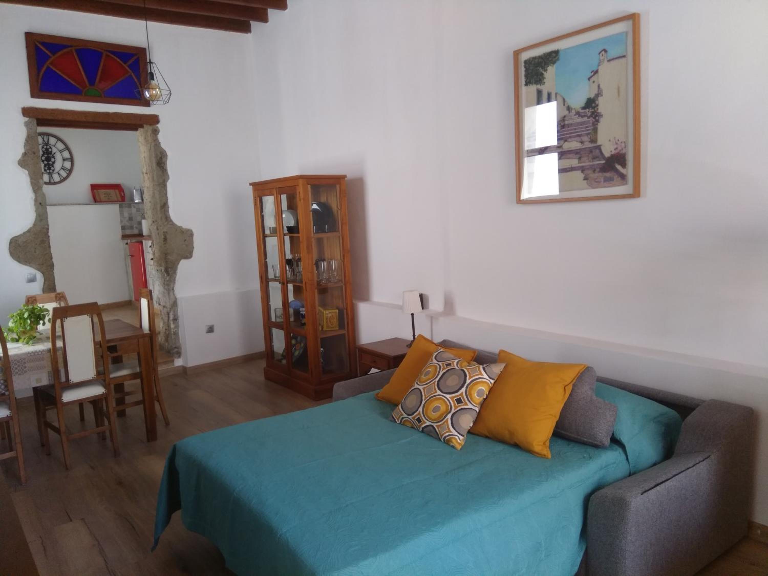 One-Bedroom House - Photo 18
