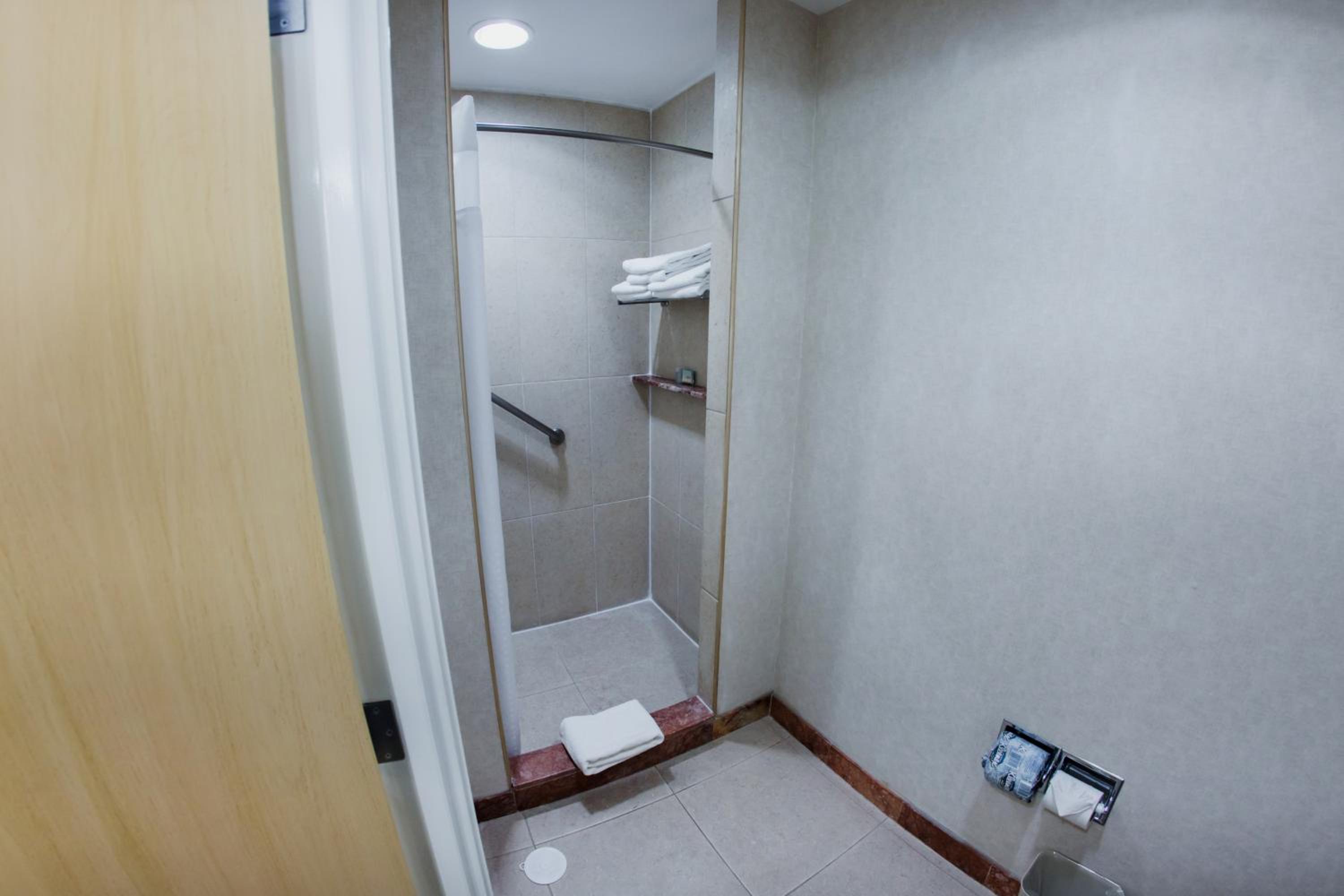 Deluxe Twin Room - Photo 5