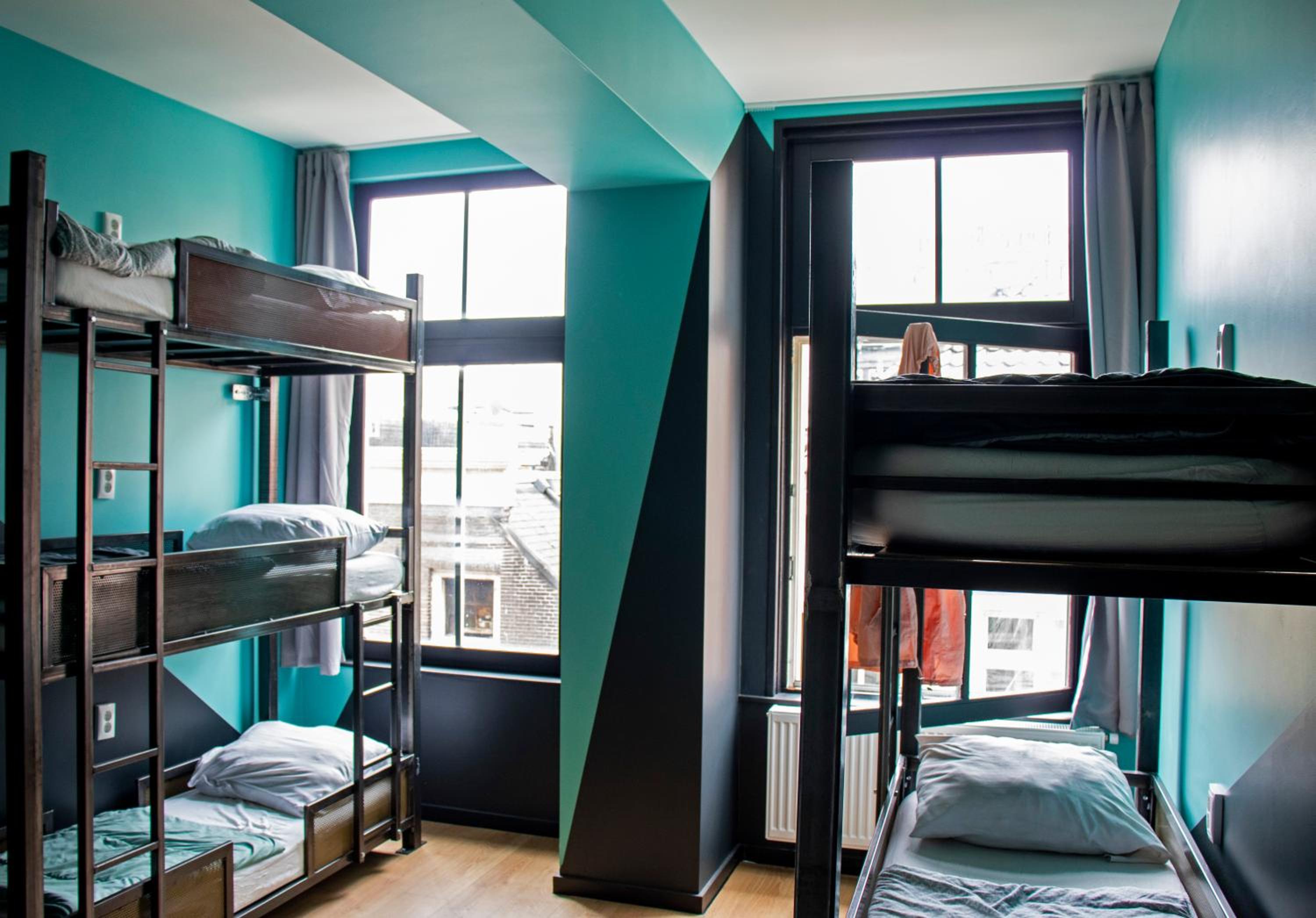 Bed in 10-Bed Mixed Dormitory Room photo 1