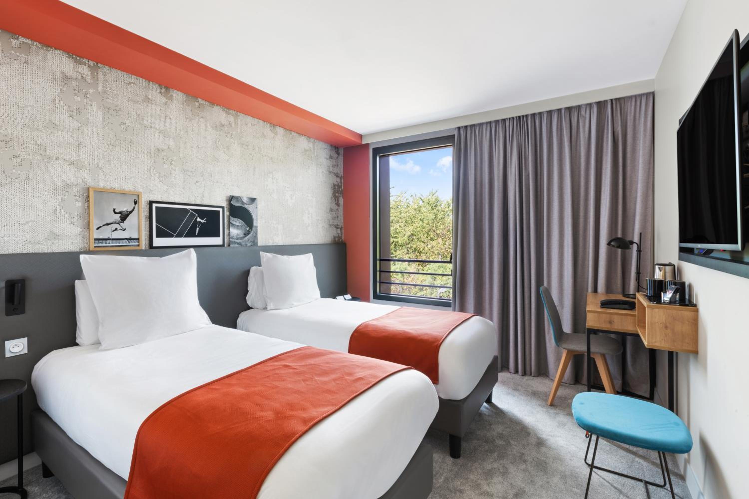 Standard Twin Room - Non-Smoking