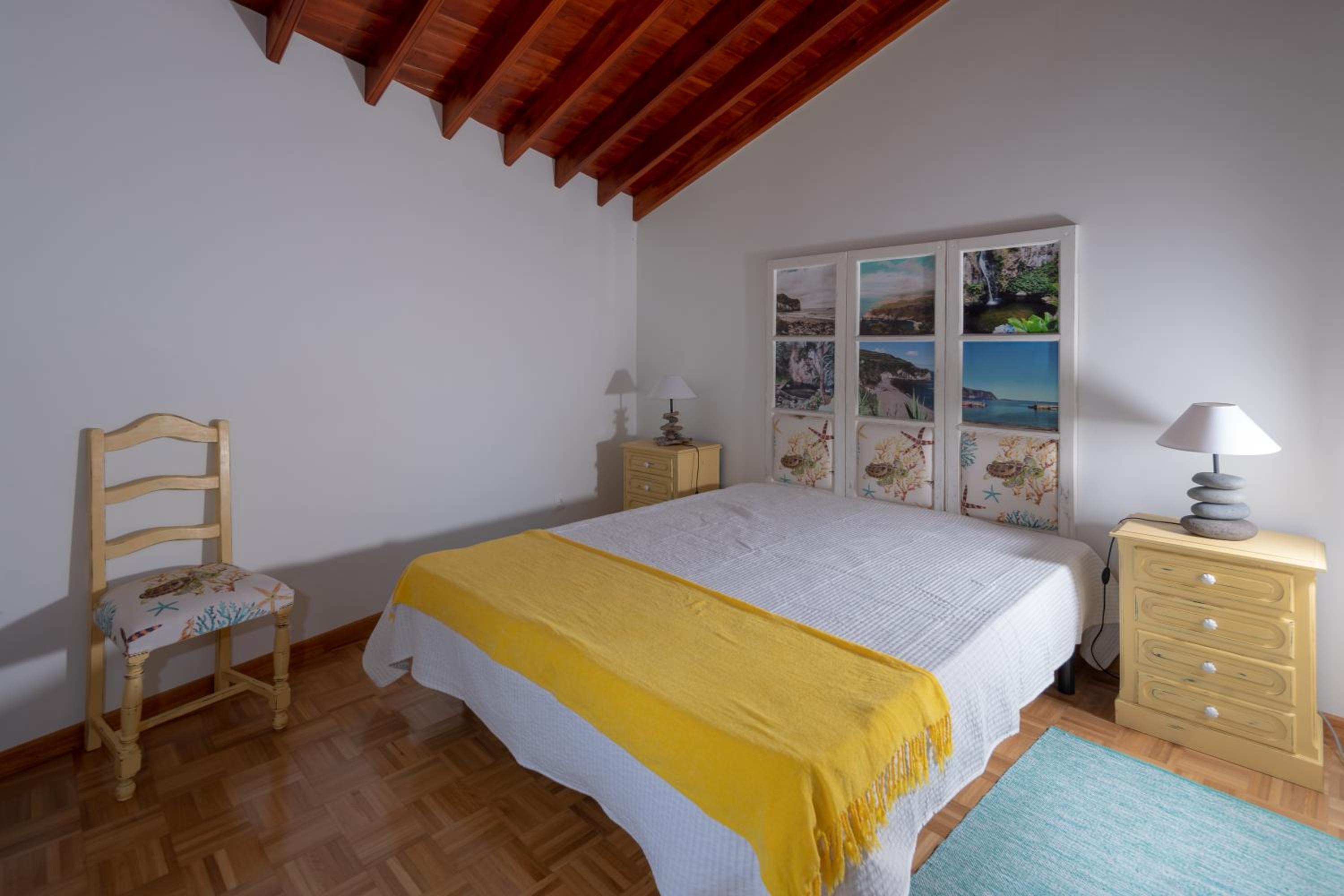 Three-Bedroom House photo 2