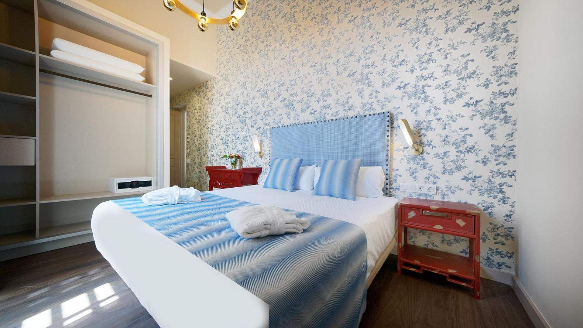 Habitación Doble Estándar o con Dos Camas Individuales.