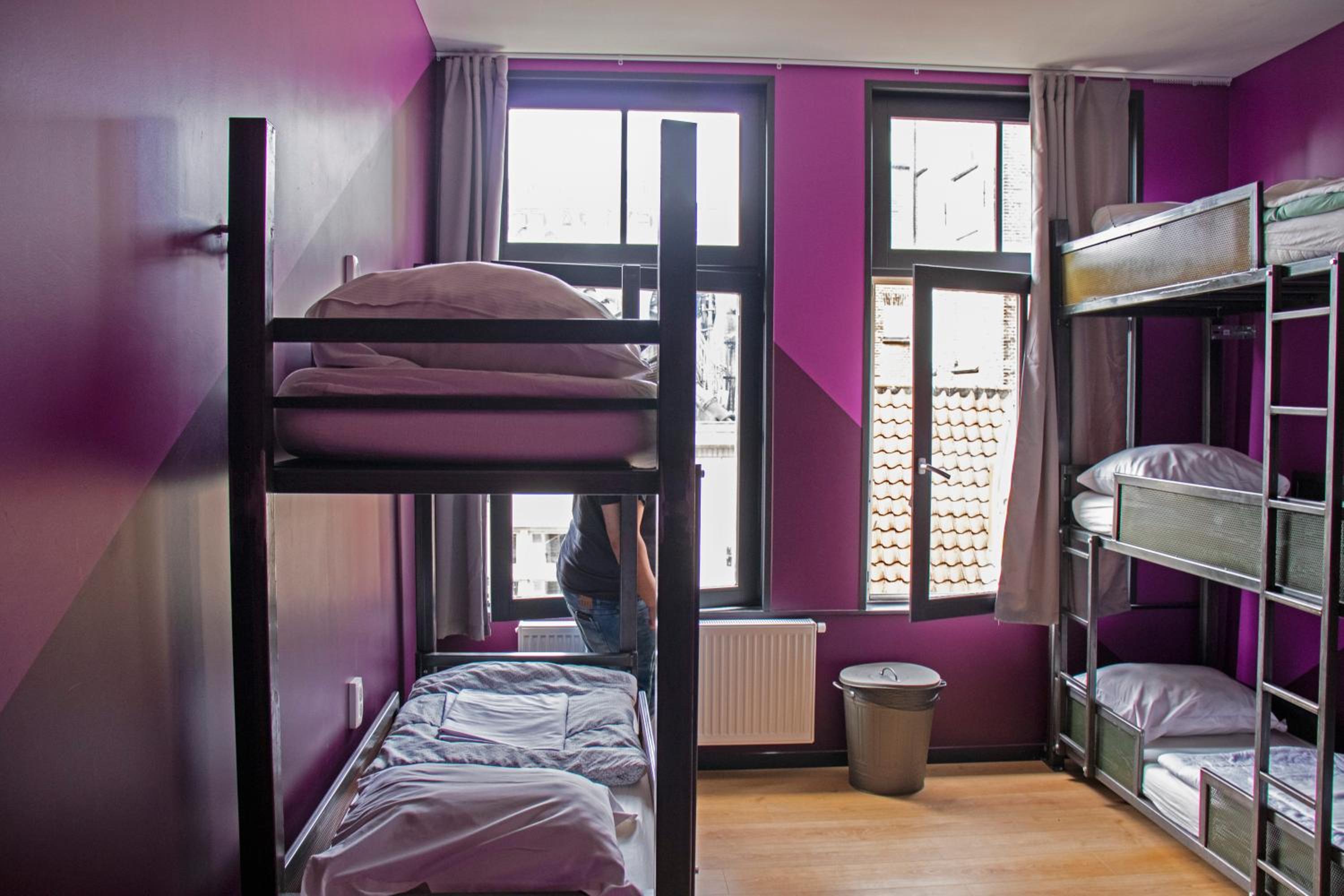 Bed in 6-Bed Mixed Dormitory Room photo 2