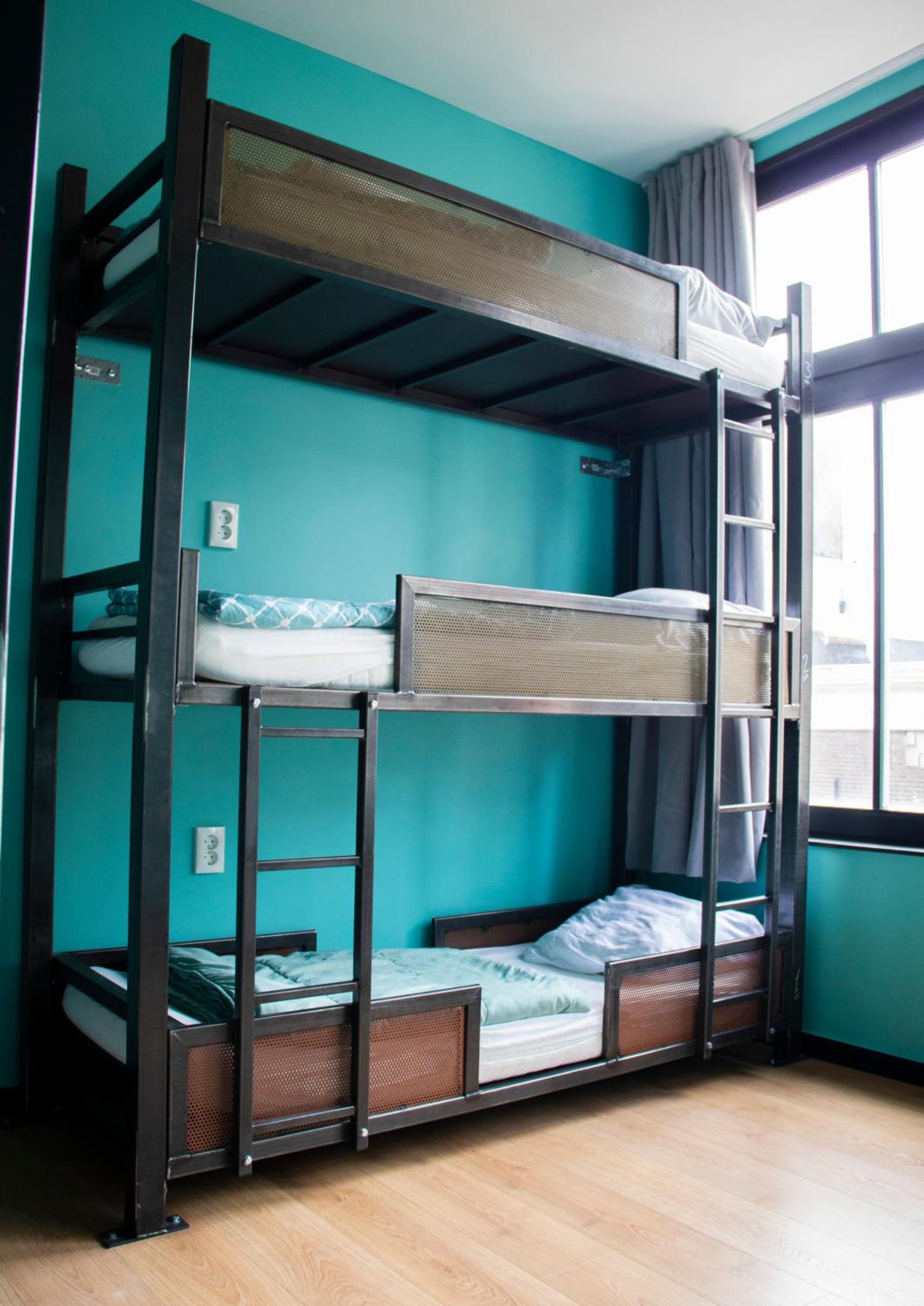 Bed in 14-Bed Mixed Dormitory Room [SC] photo 1
