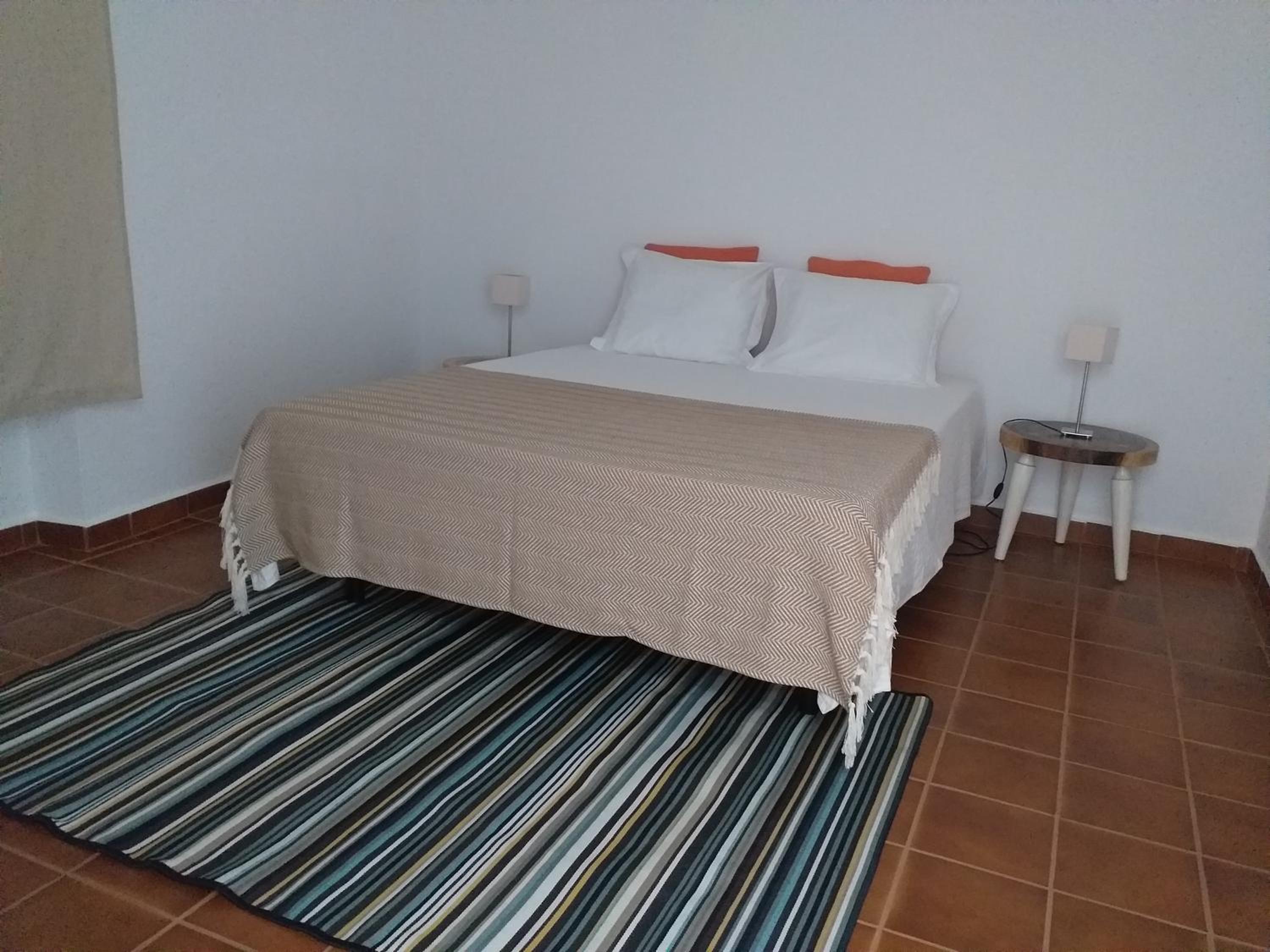 Two-Bedroom House - Photo 1