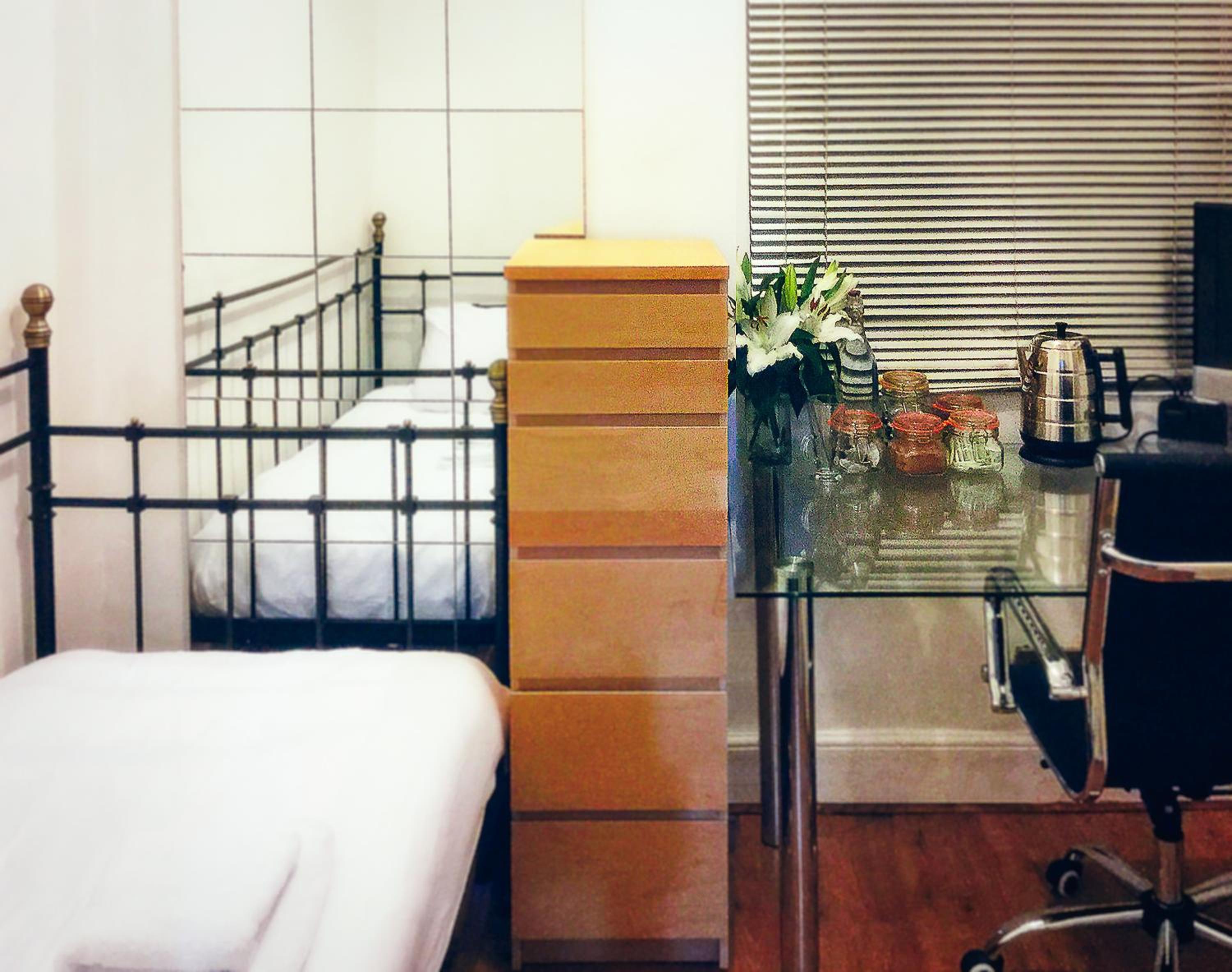 Single Room with Shared Bathroom