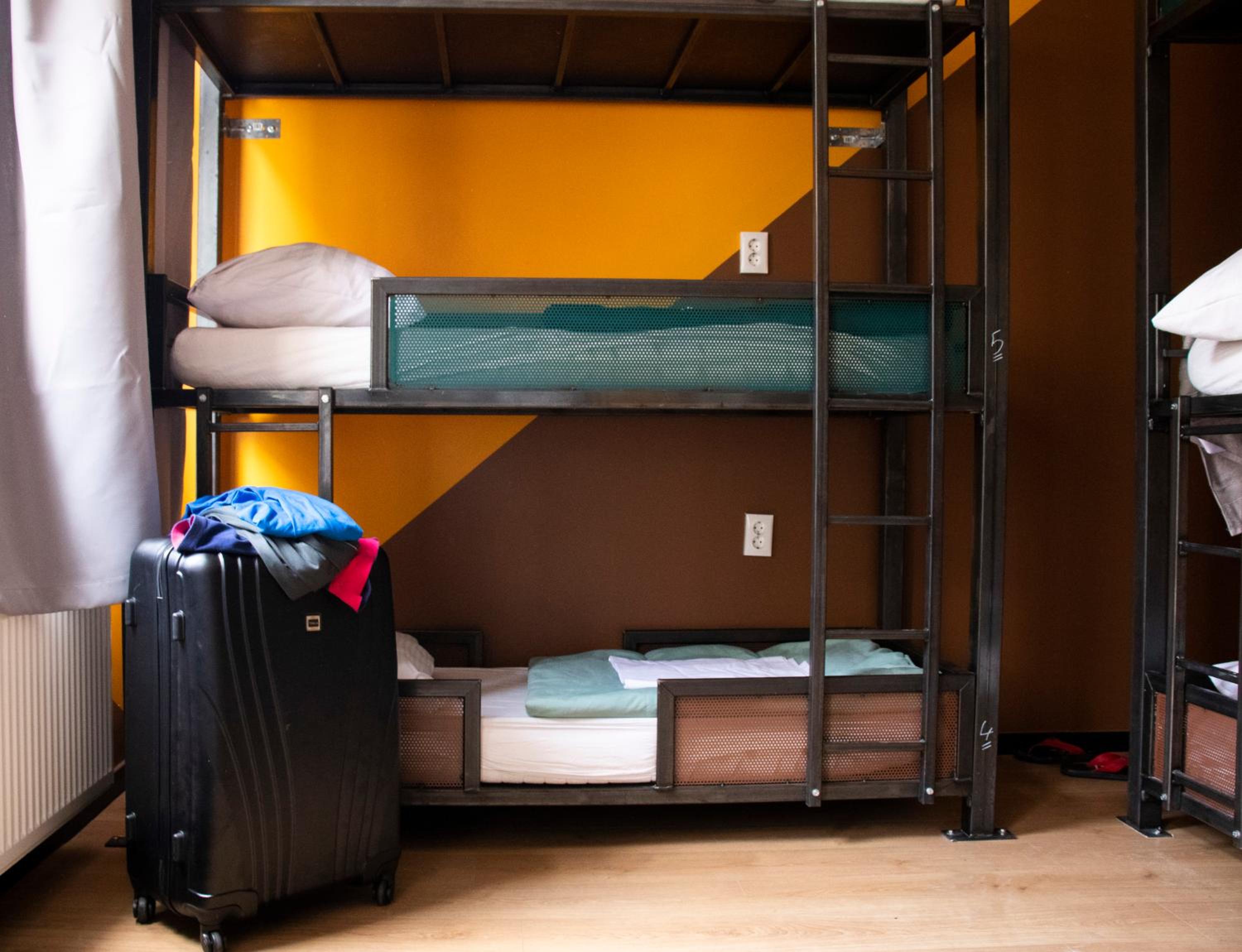 Bed in 12-Bed Mixed Dormitory Room photo 1