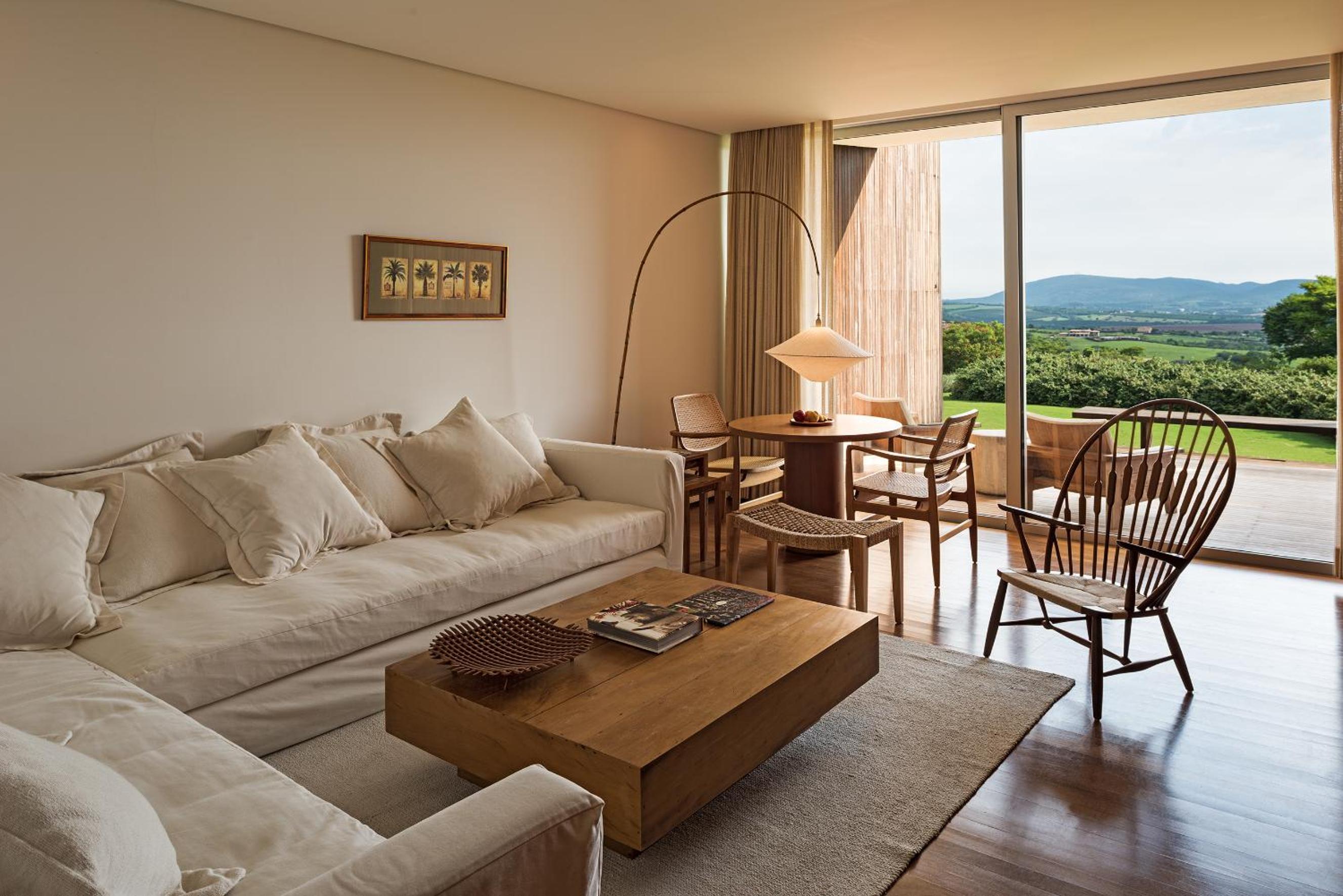 Suite (2 Adults) photo 3