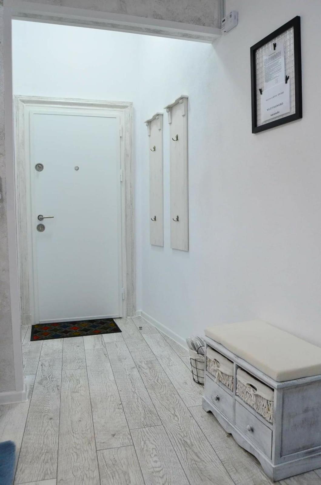 Two-Bedroom Apartment - Photo 18