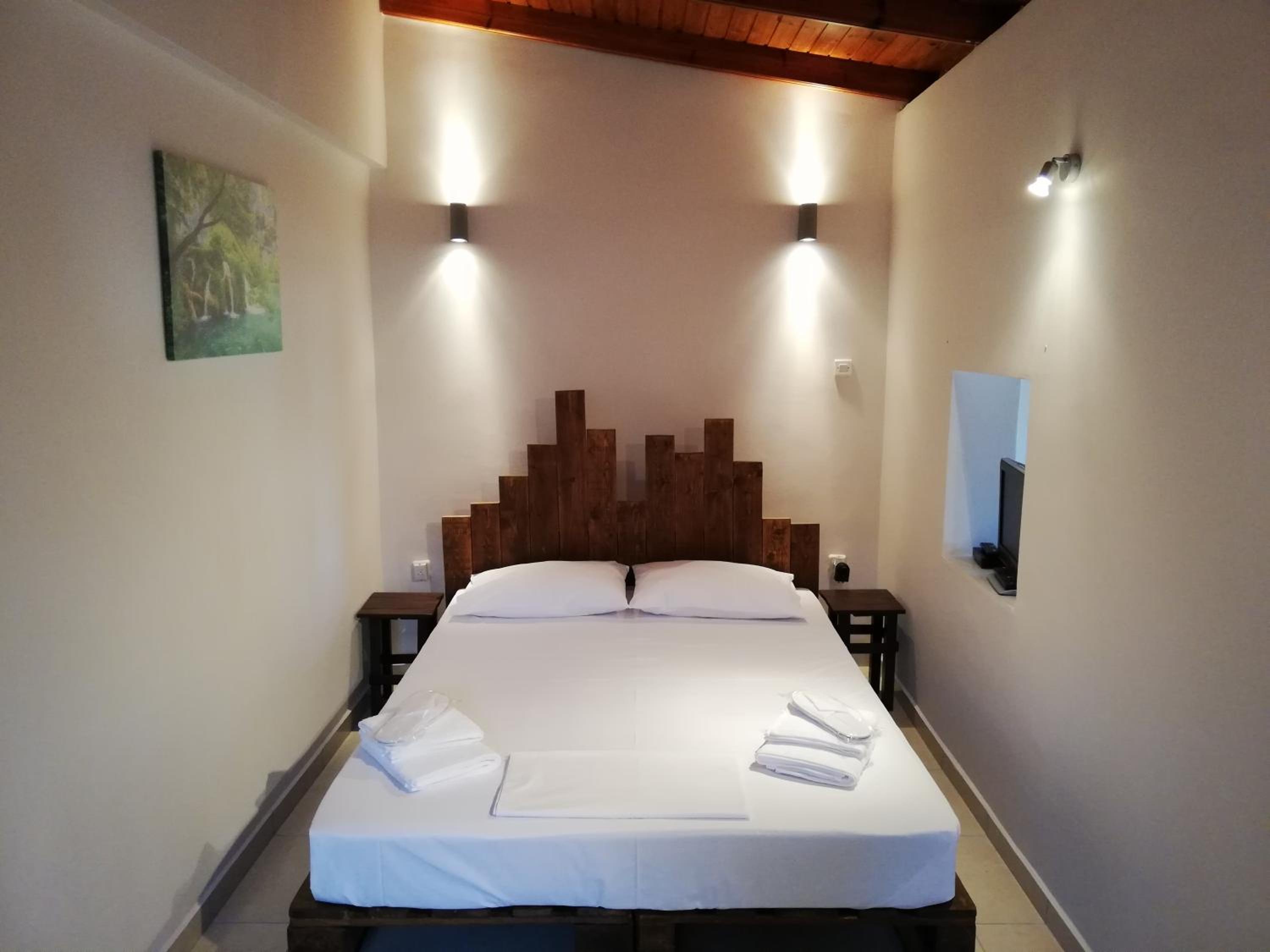 One-Bedroom Apartment - Photo 10