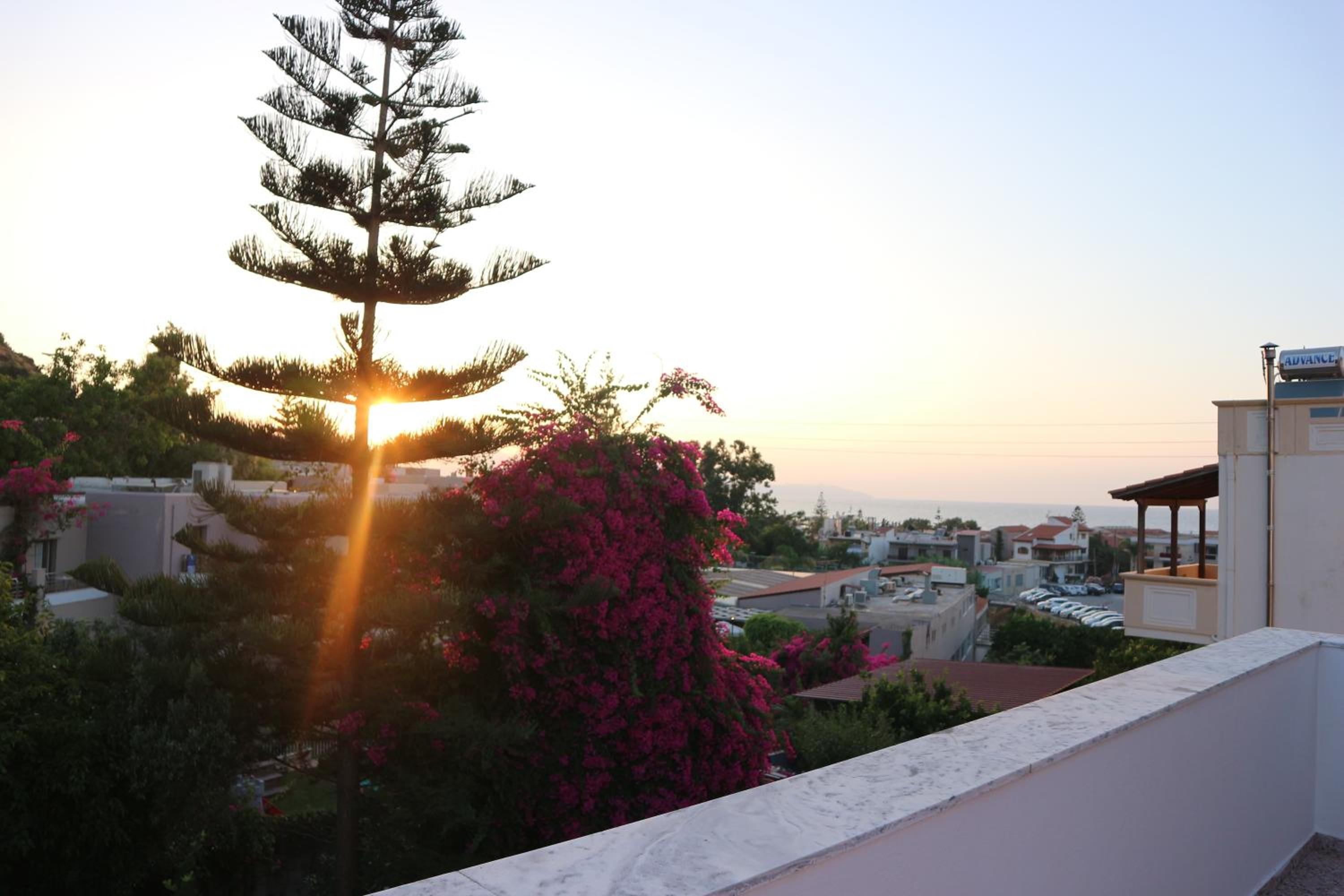 Apartment with Balcony photo 3