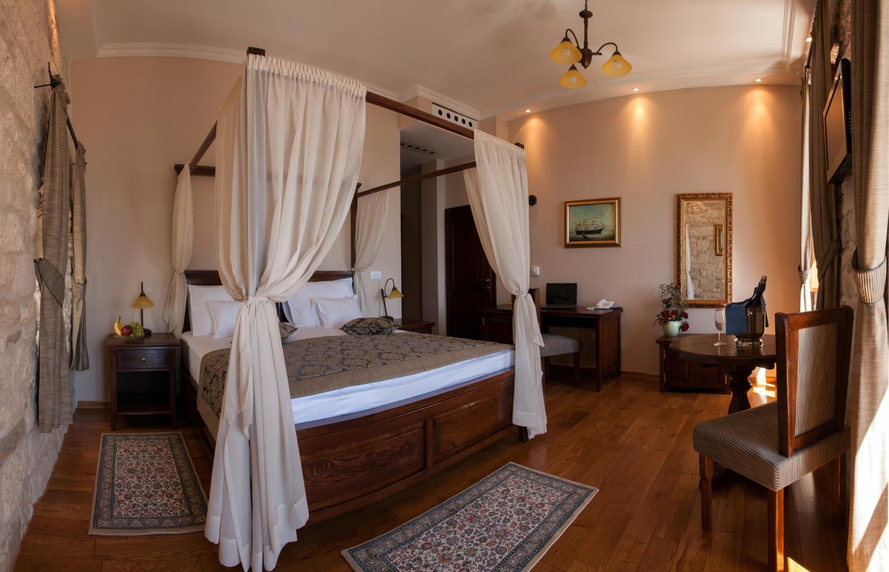 Deluxe Double Room with Sea View and Balcony photo 1