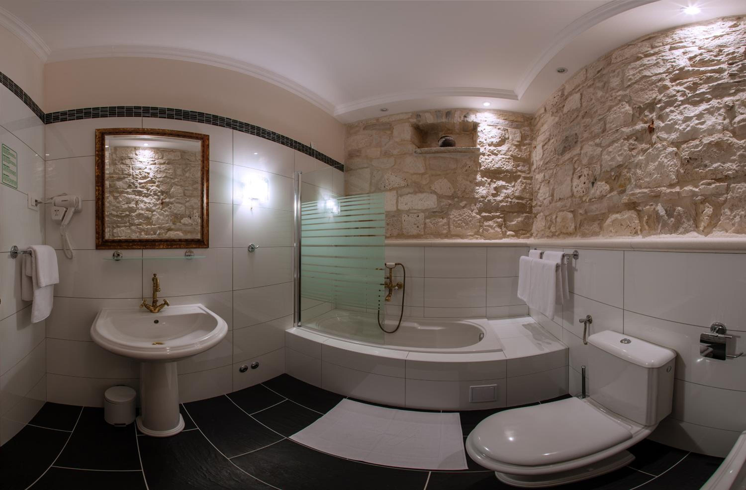 Deluxe Double Room with Sea View and Balcony photo 2