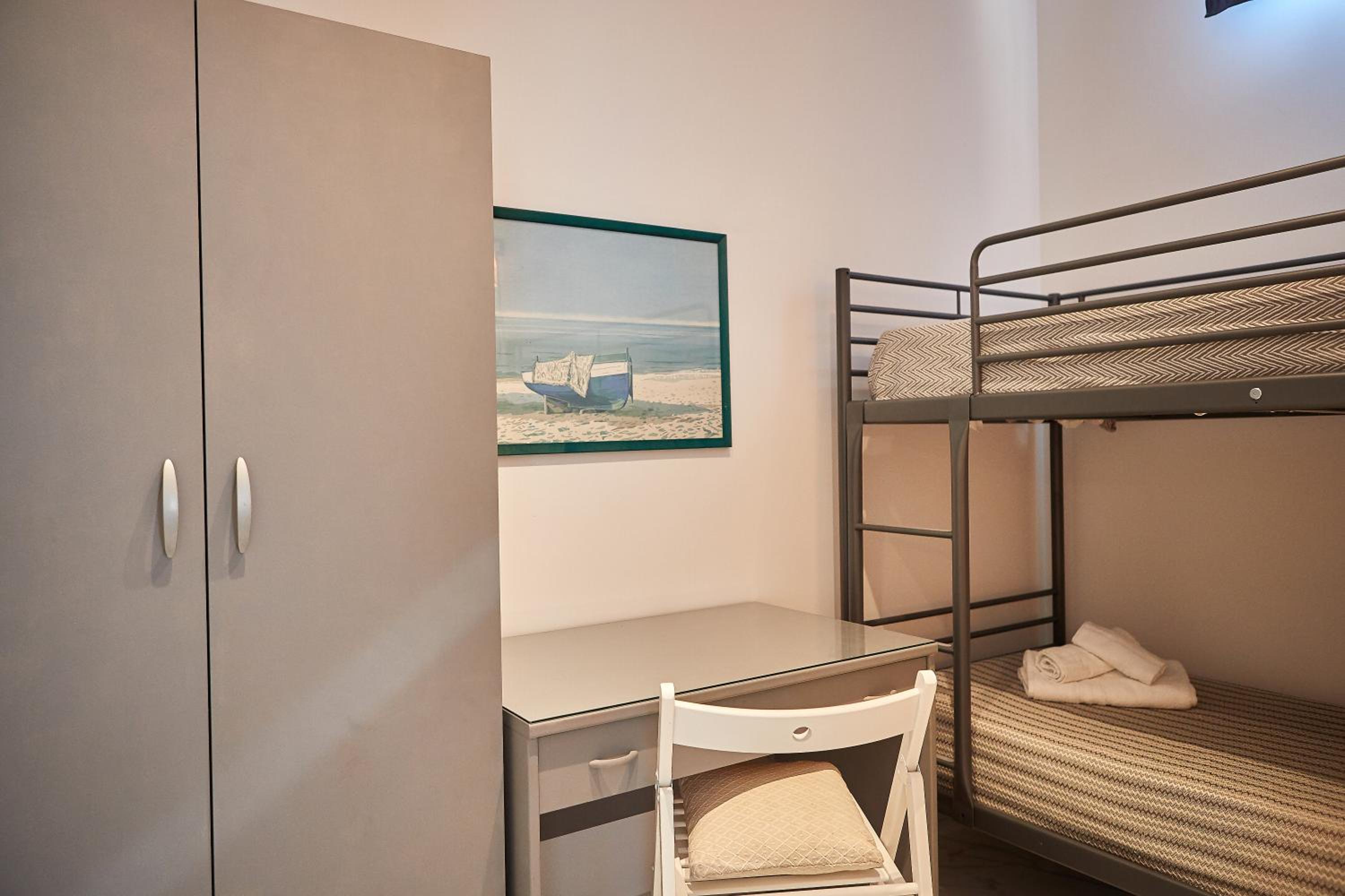 Two-Bedroom Apartment - Photo 6
