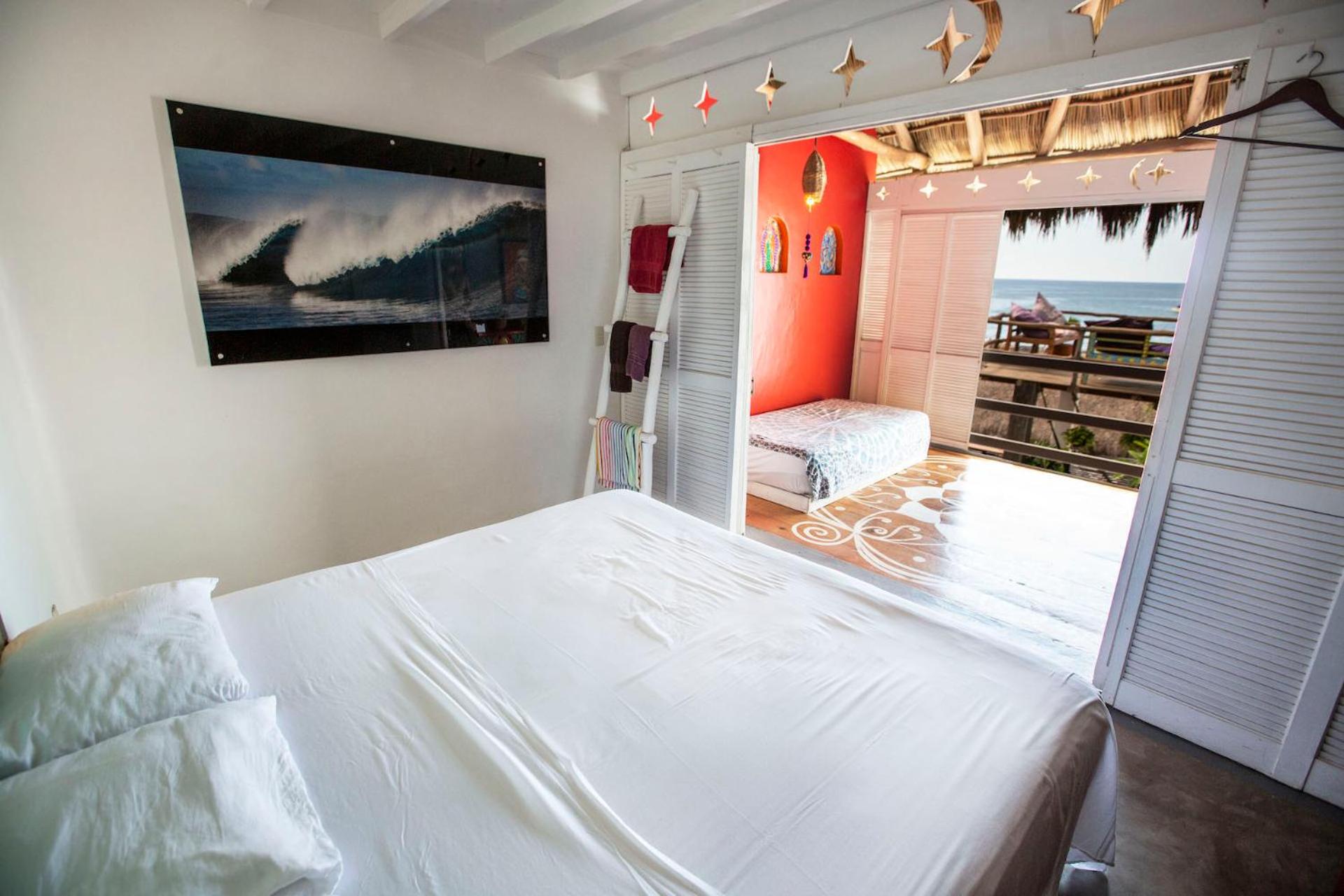 Standard Twin Room with Sea View - Photo 1