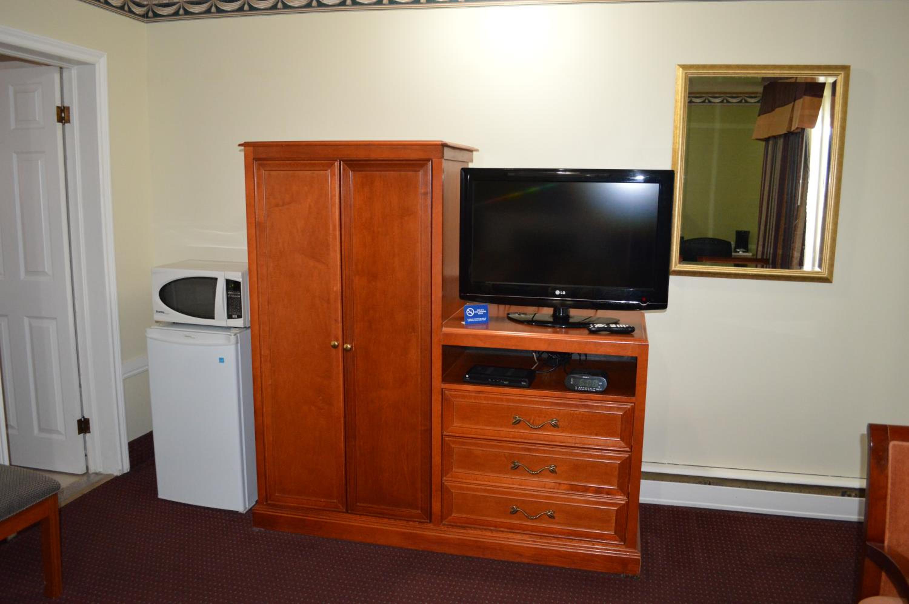Queen Room photo 3