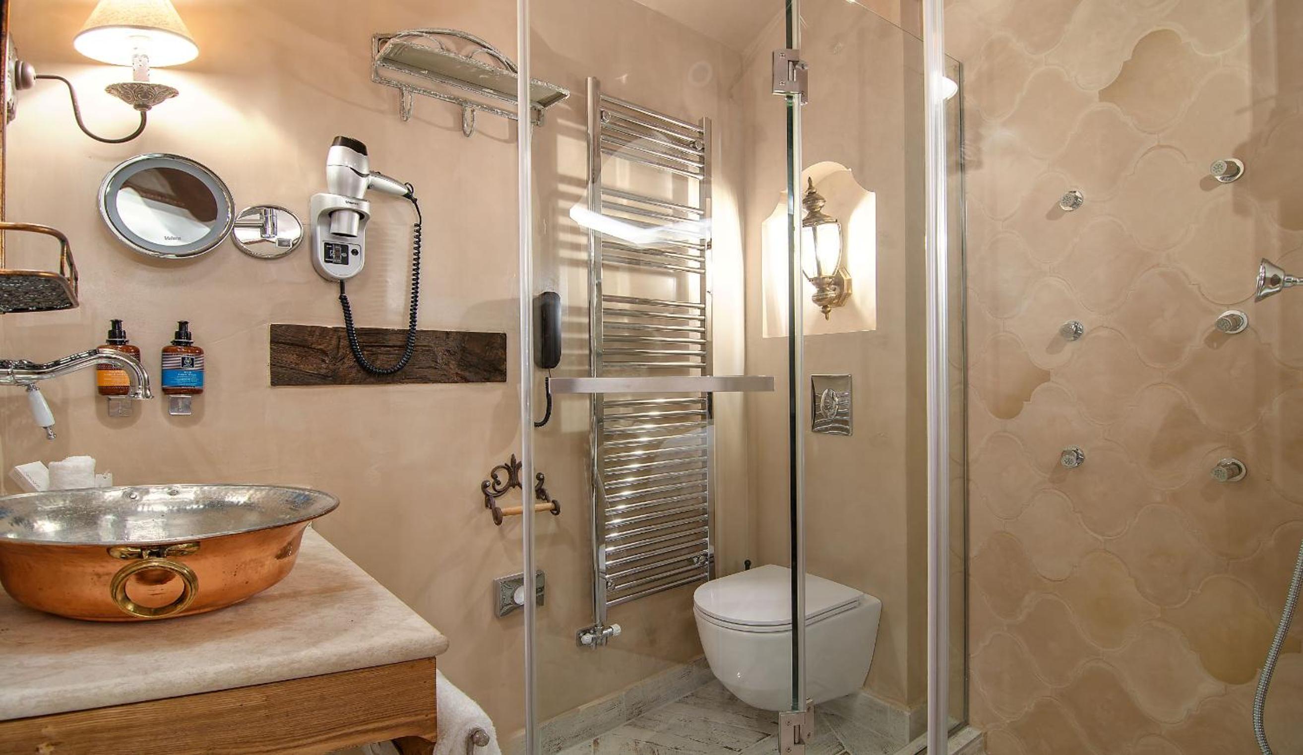 Standard Double Room - Photo 4
