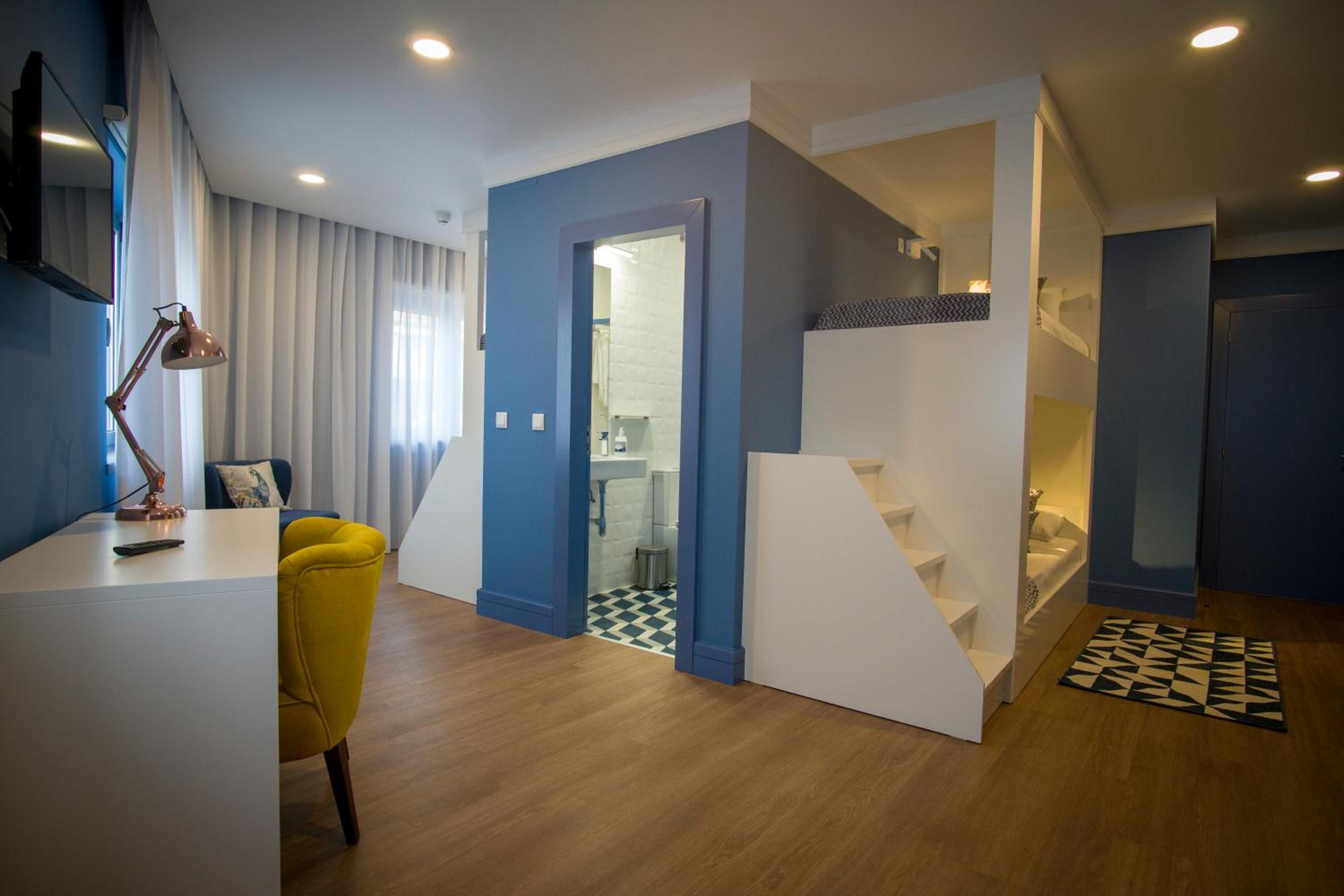 Family Room with Shower - Photo 11