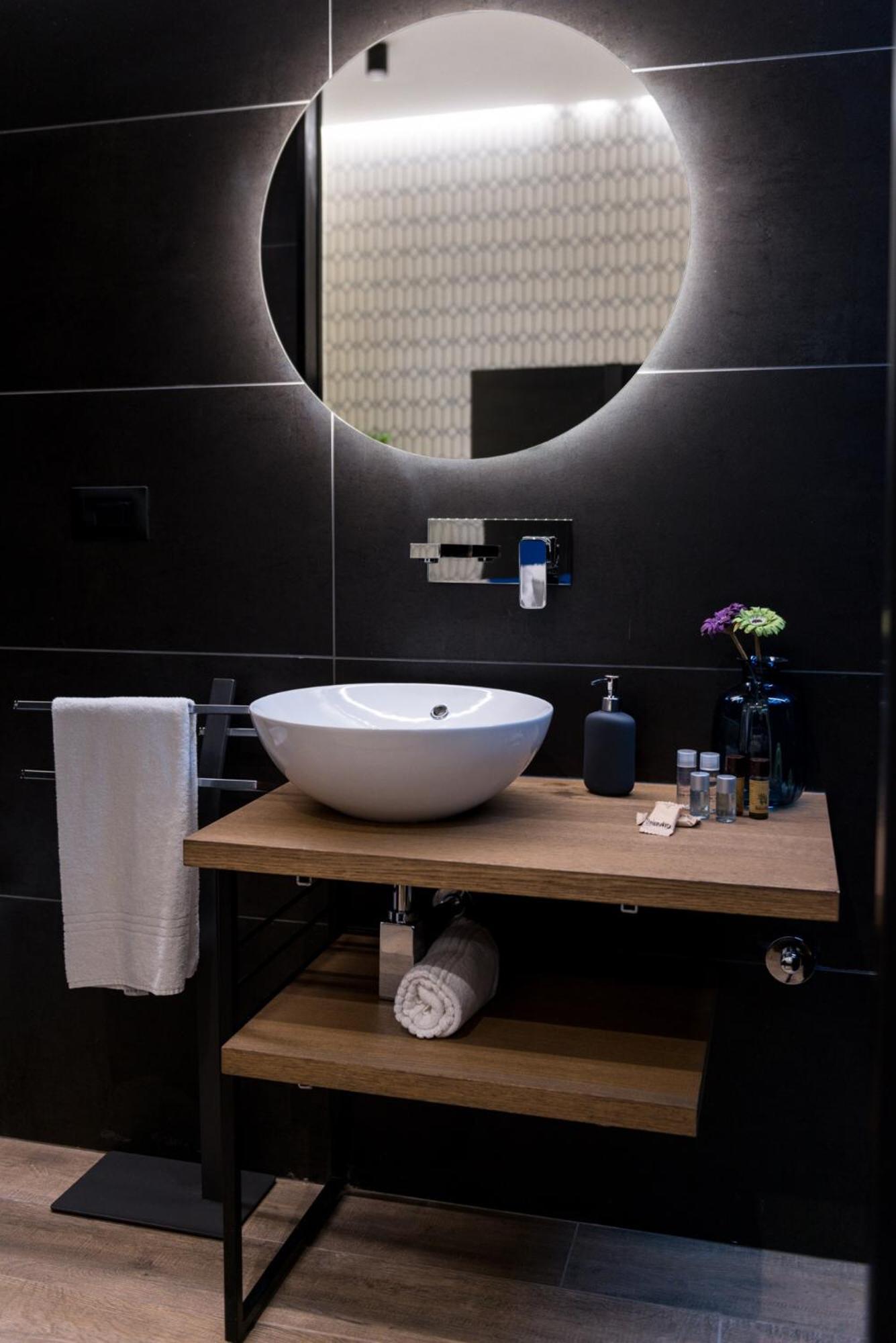 Deluxe Double or Twin Room photo 3