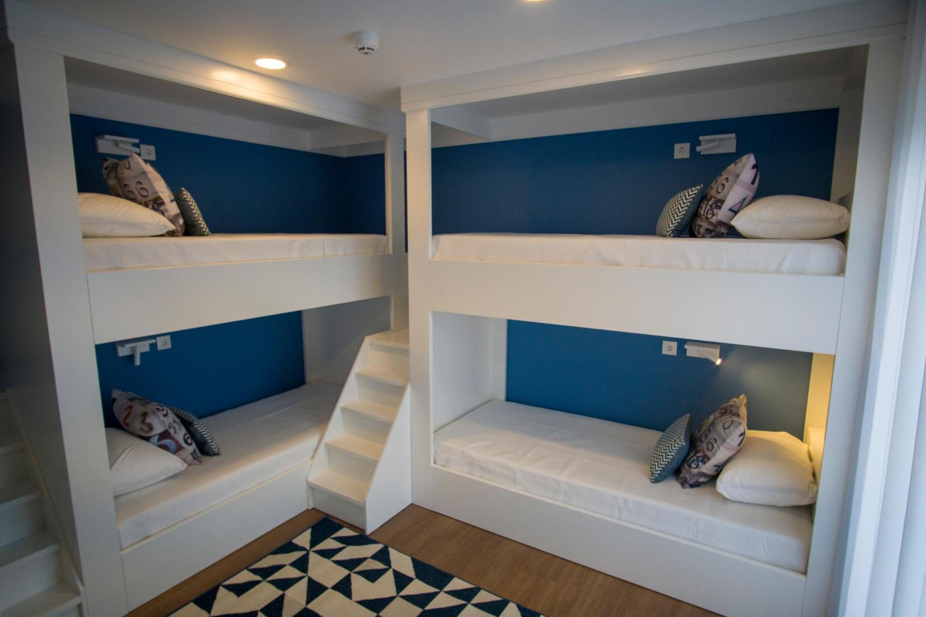 Family Room with Balcony - Photo 18