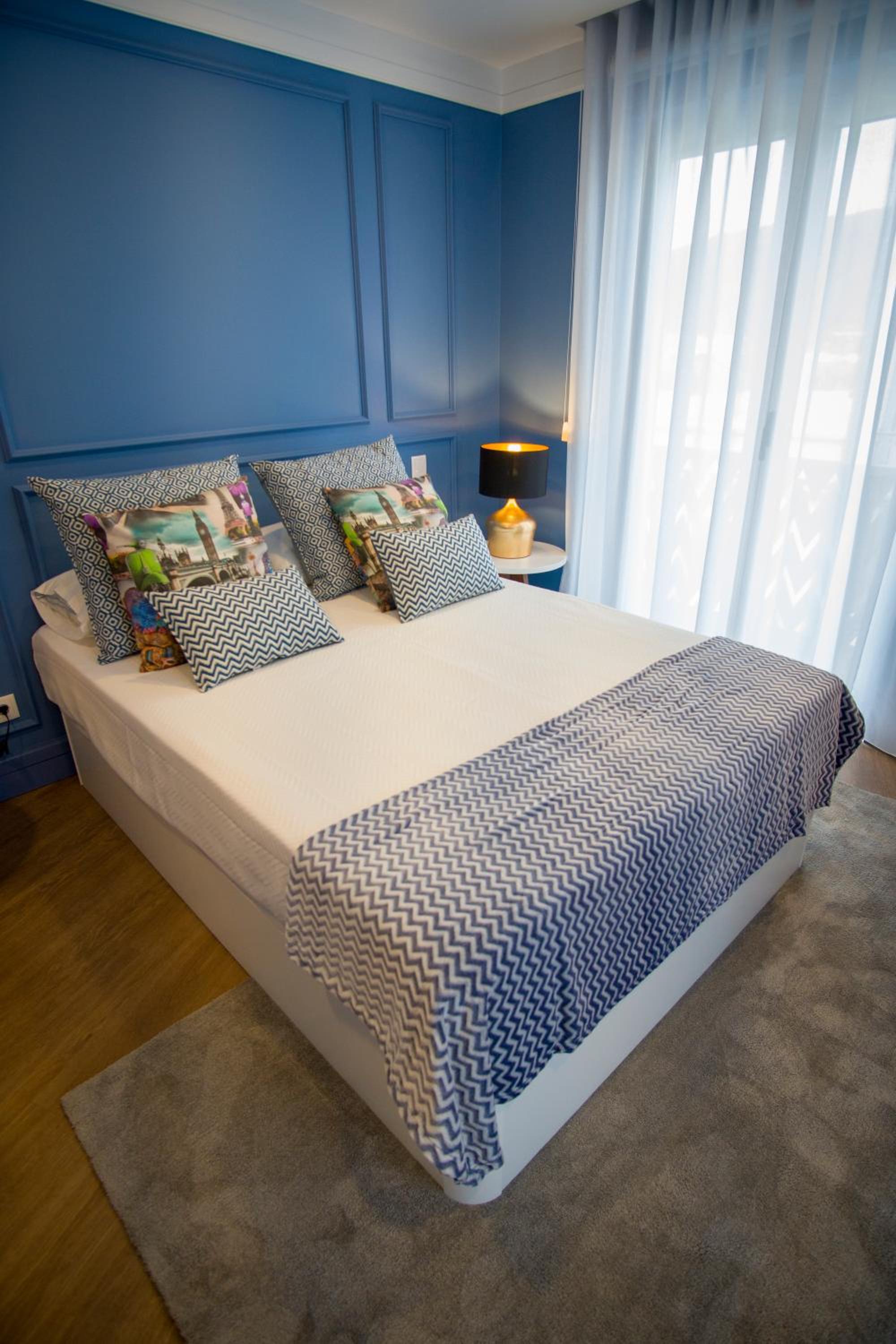 Deluxe Double Room with Balcony - Photo 2