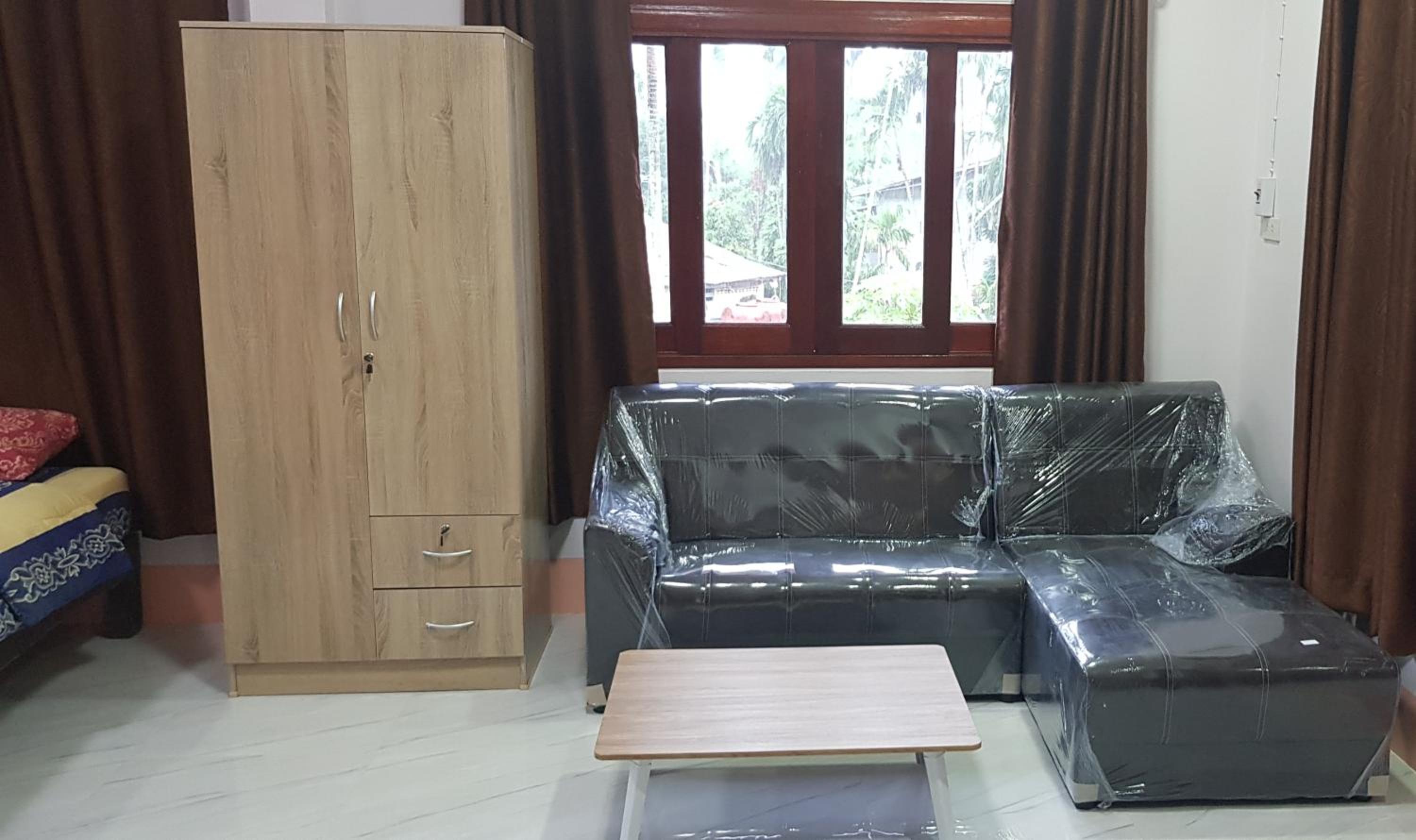 Double Room with Private Bathroom - Photo 6