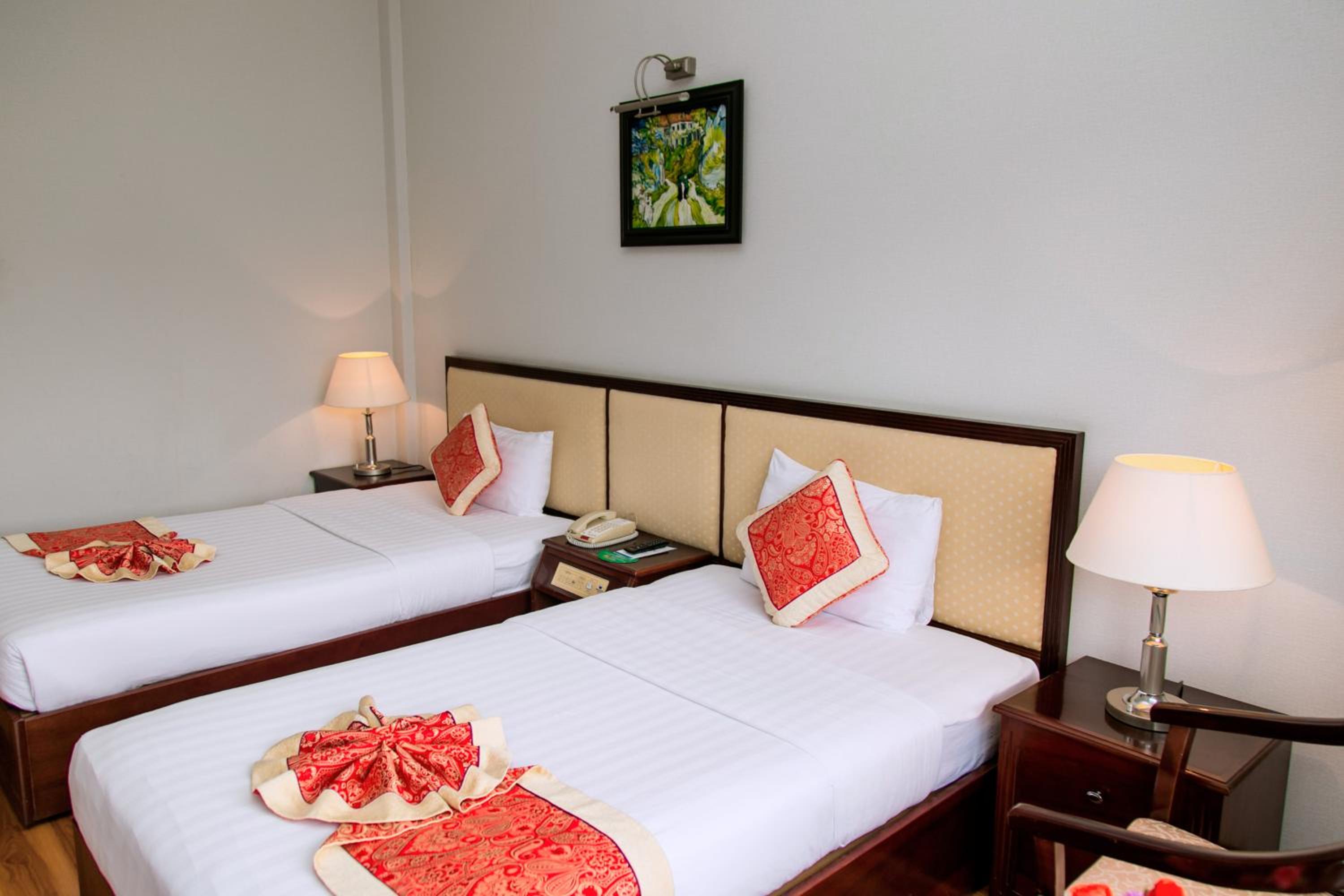 Deluxe Seaview Twin - Photo 1