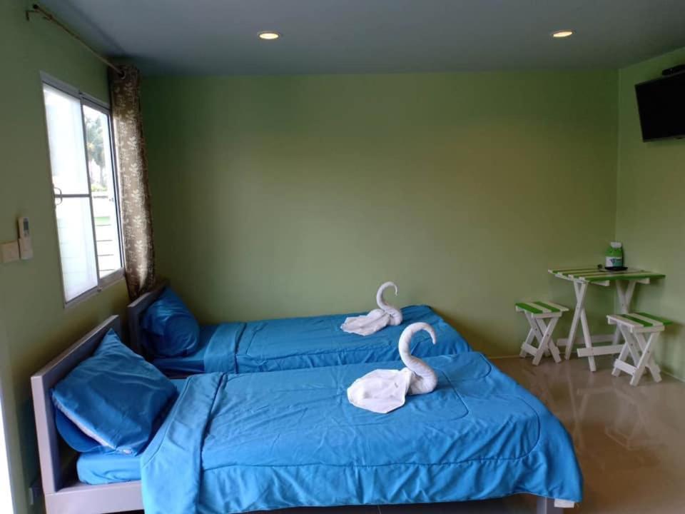 One-Bedroom House photo 1