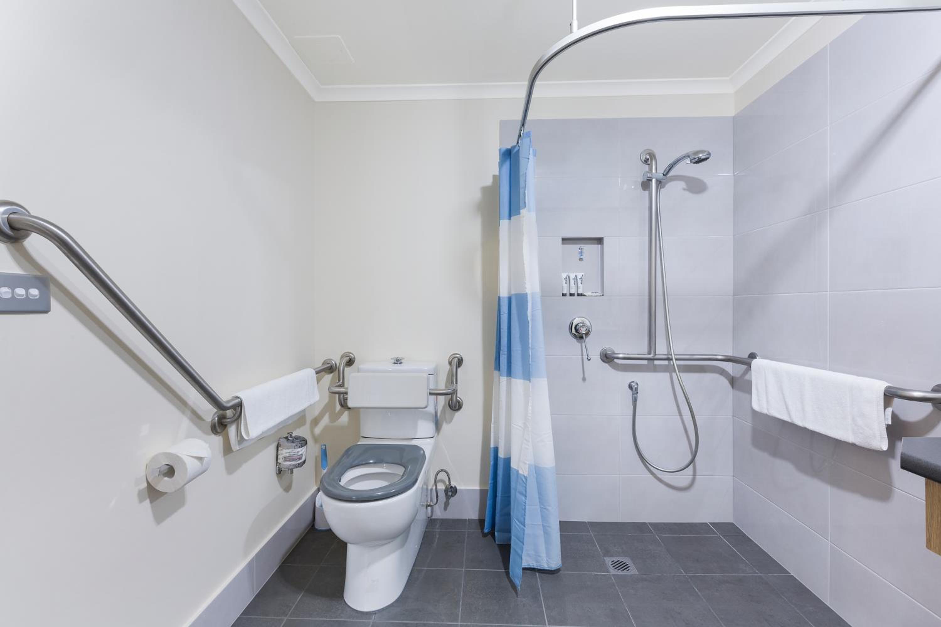 One-Bedroom Apartment - Disability Access - Photo 3