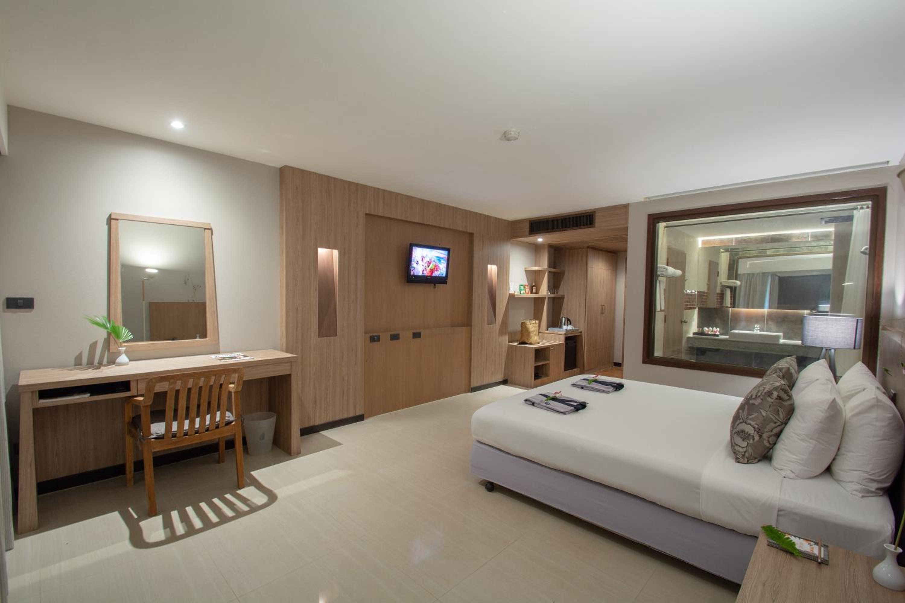 Deluxe Double or Twin Room - Photo 1