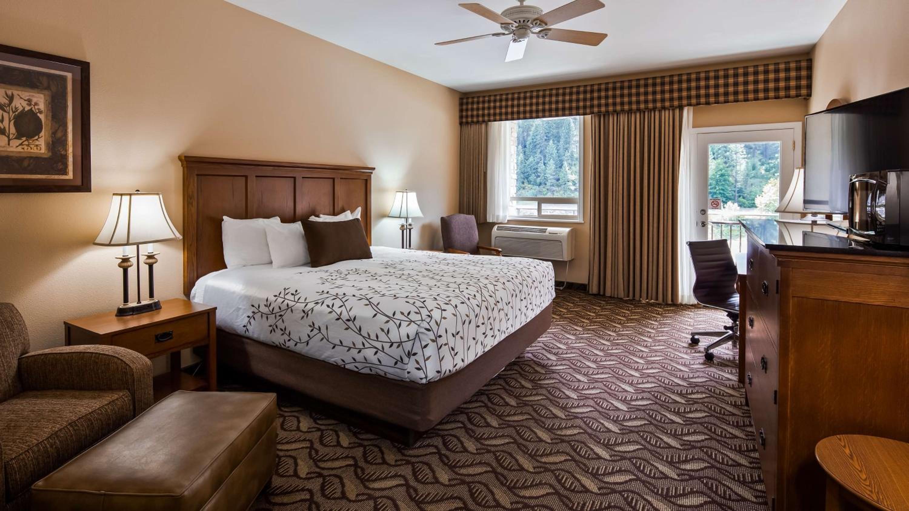 King Room - River View photo 1