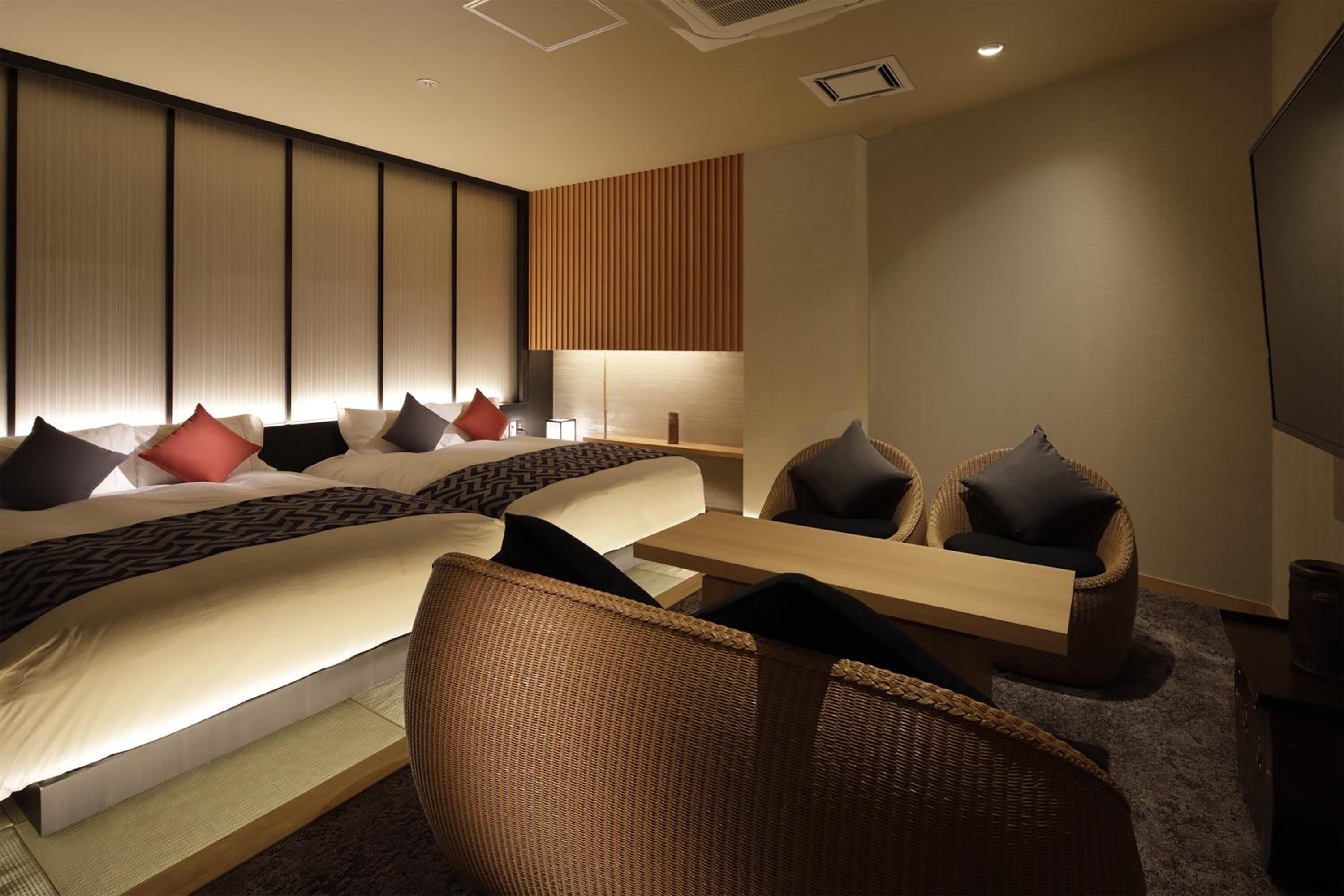 Japanese-Style Luxury Room with Open-Air Bath - Non-Smoking - Kaiseki Dinner Included photo 3