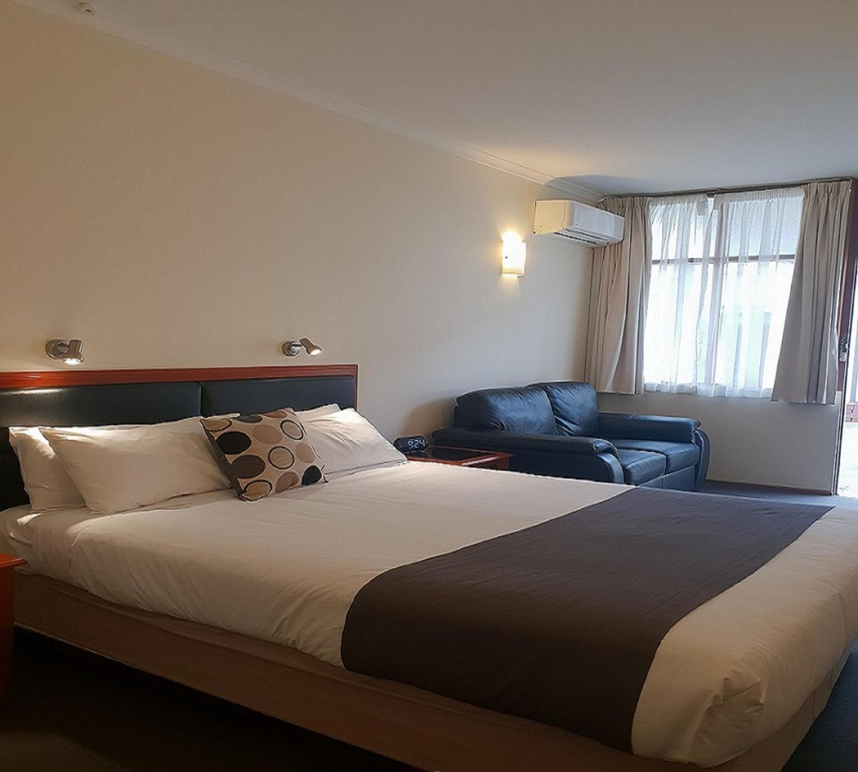 Standard Twin Room photo 3
