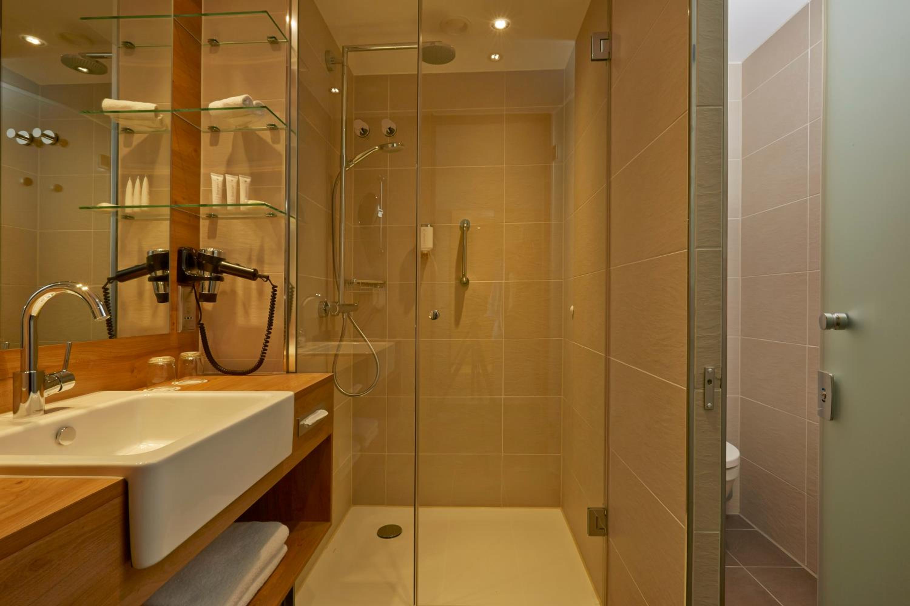 Comfort Double or Twin Room - Photo 6
