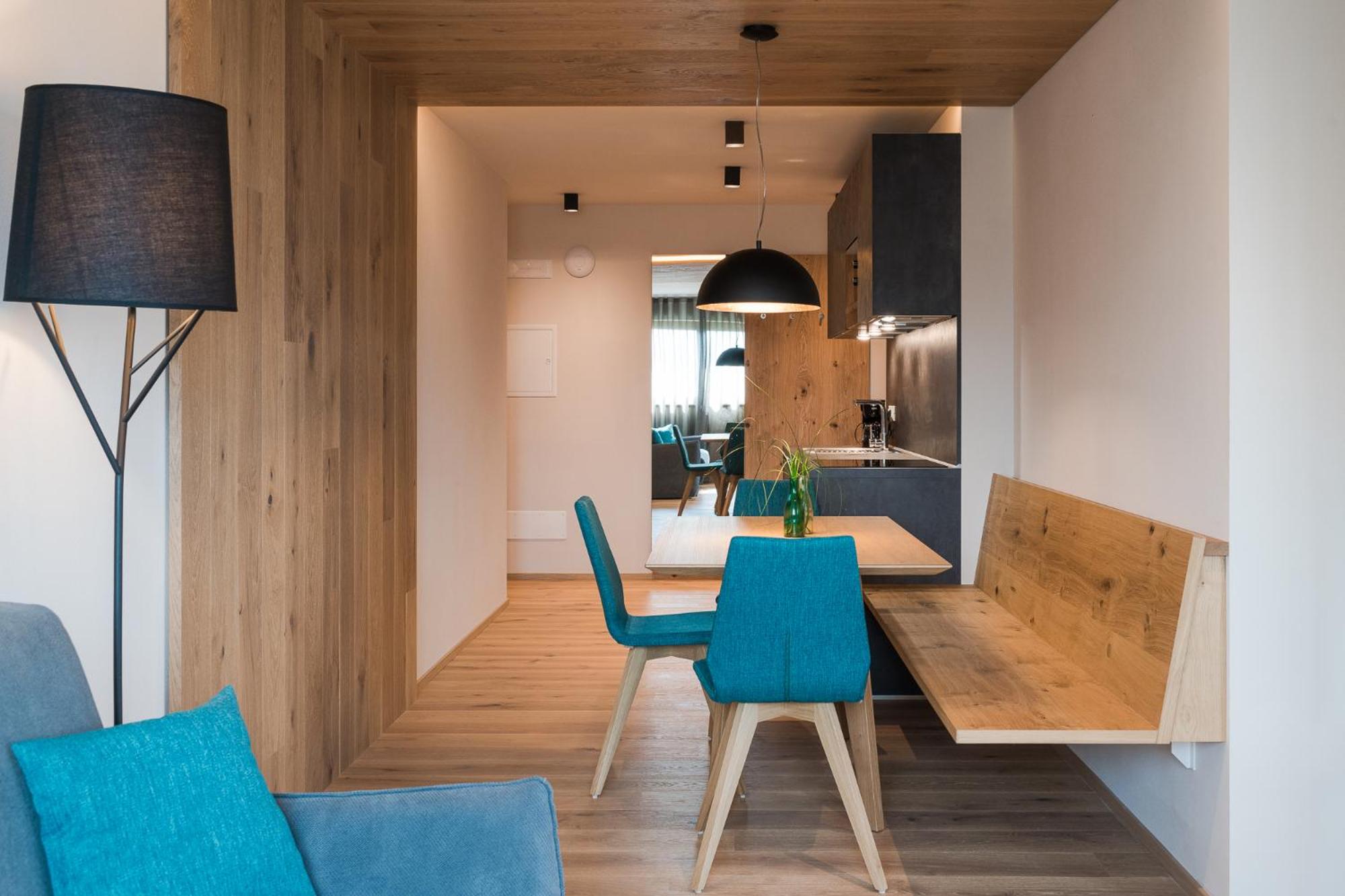 Apartment with Terrace - Photo 9