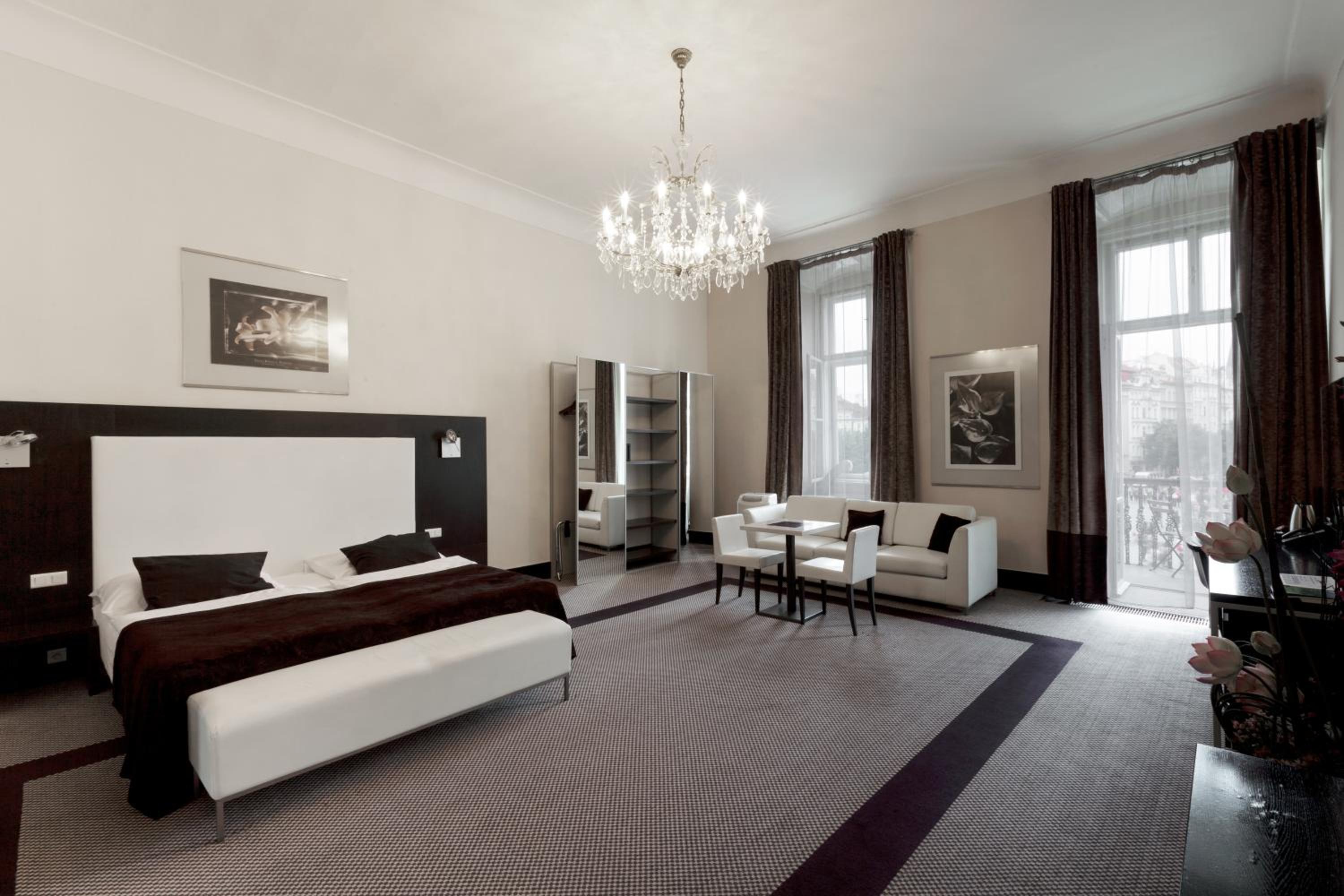 Executive Suite with Balcony