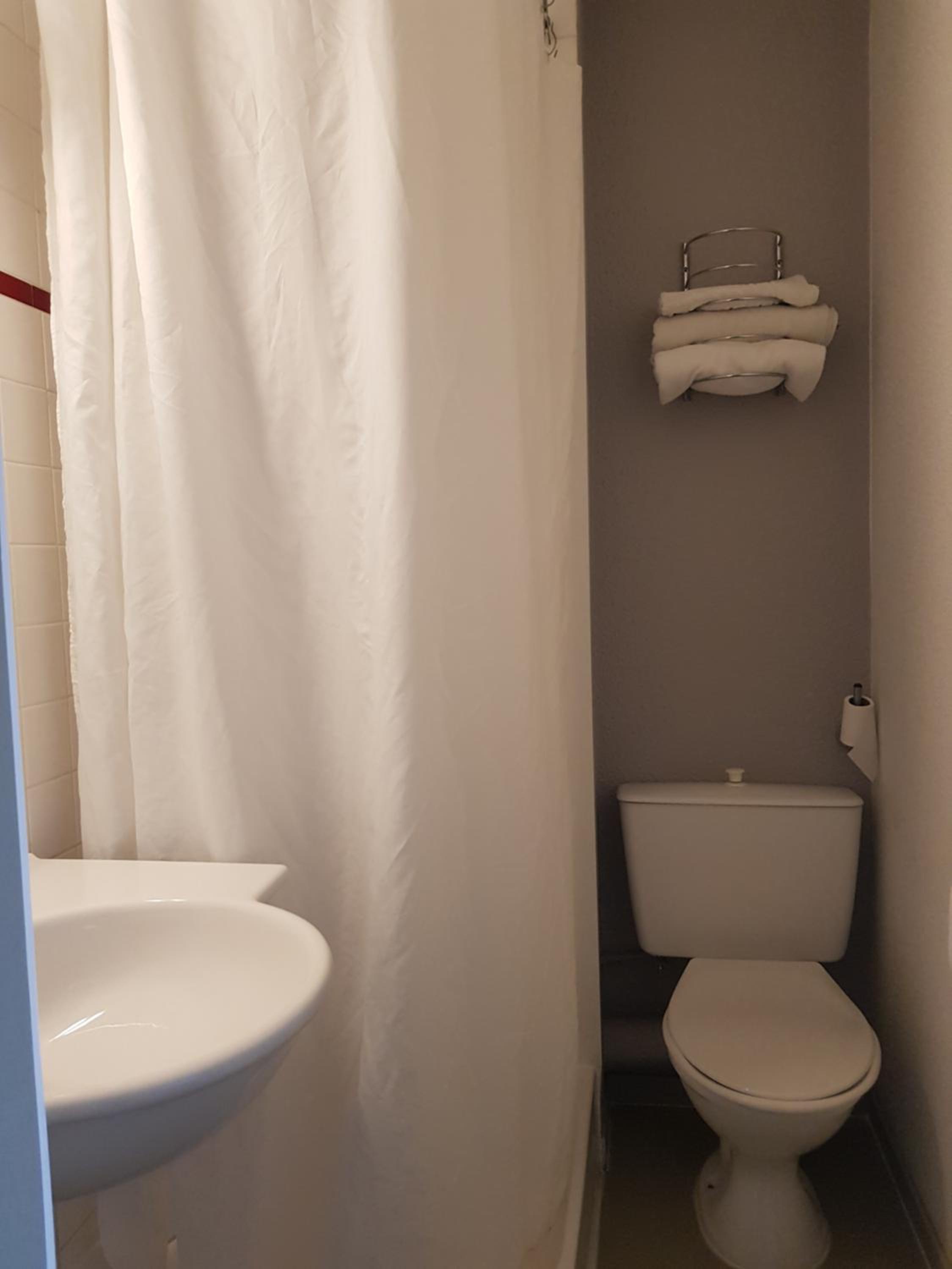 Double Room with Breakfast Included photo 2