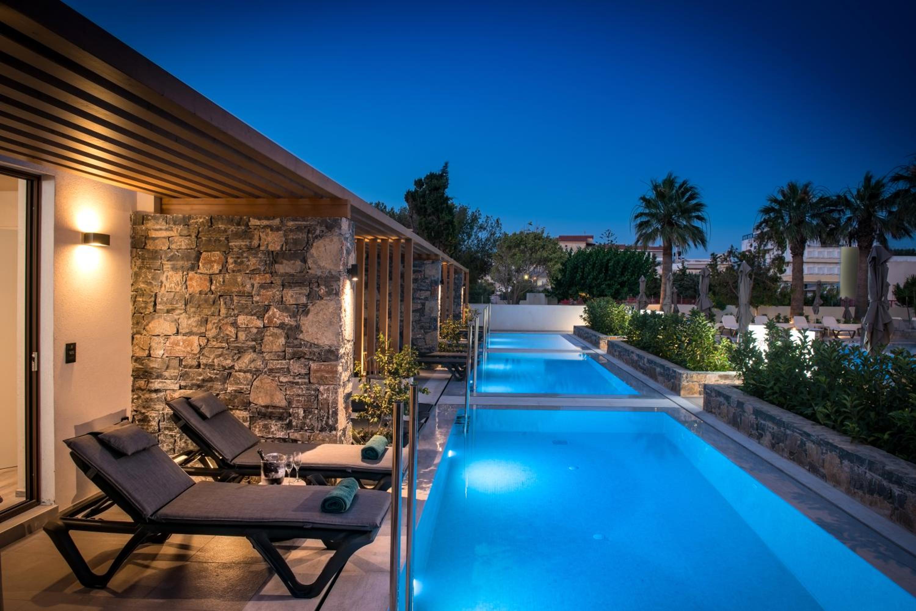 Executive Junior Suite with Shared Pool