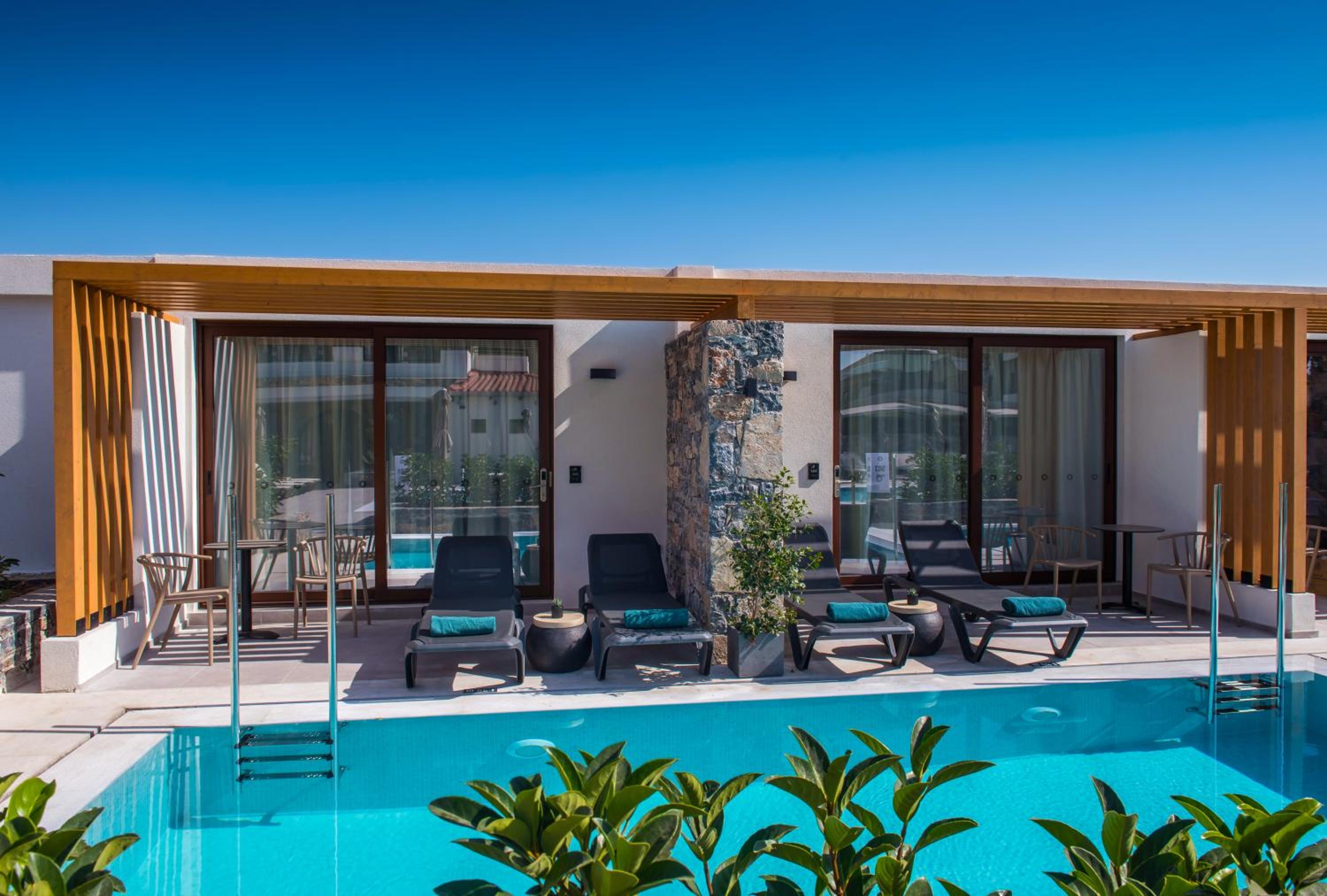 Suite with Private Pool